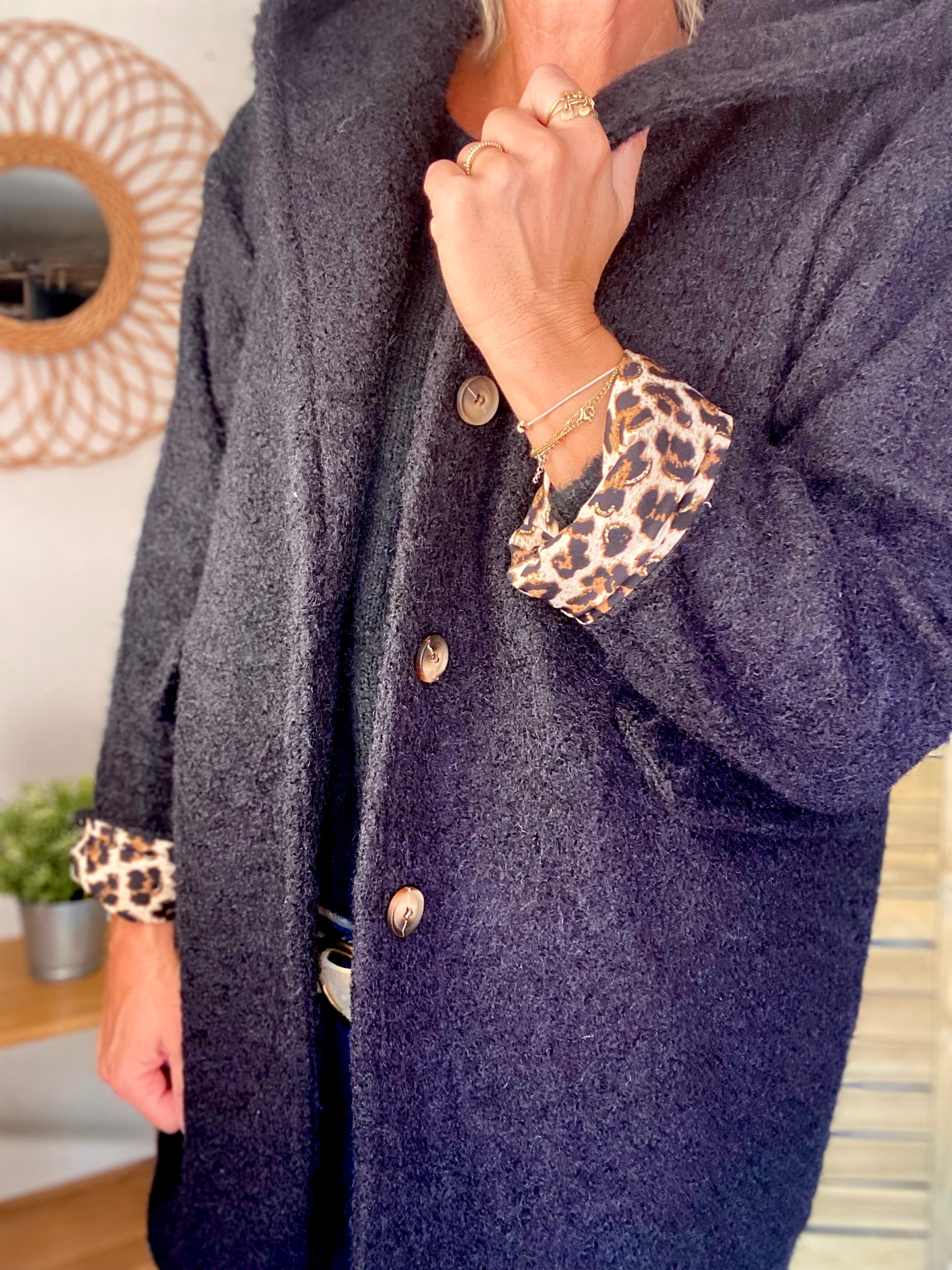 Manteau en laine EUGÉNIE avec détails Léo 🐆 - Noir