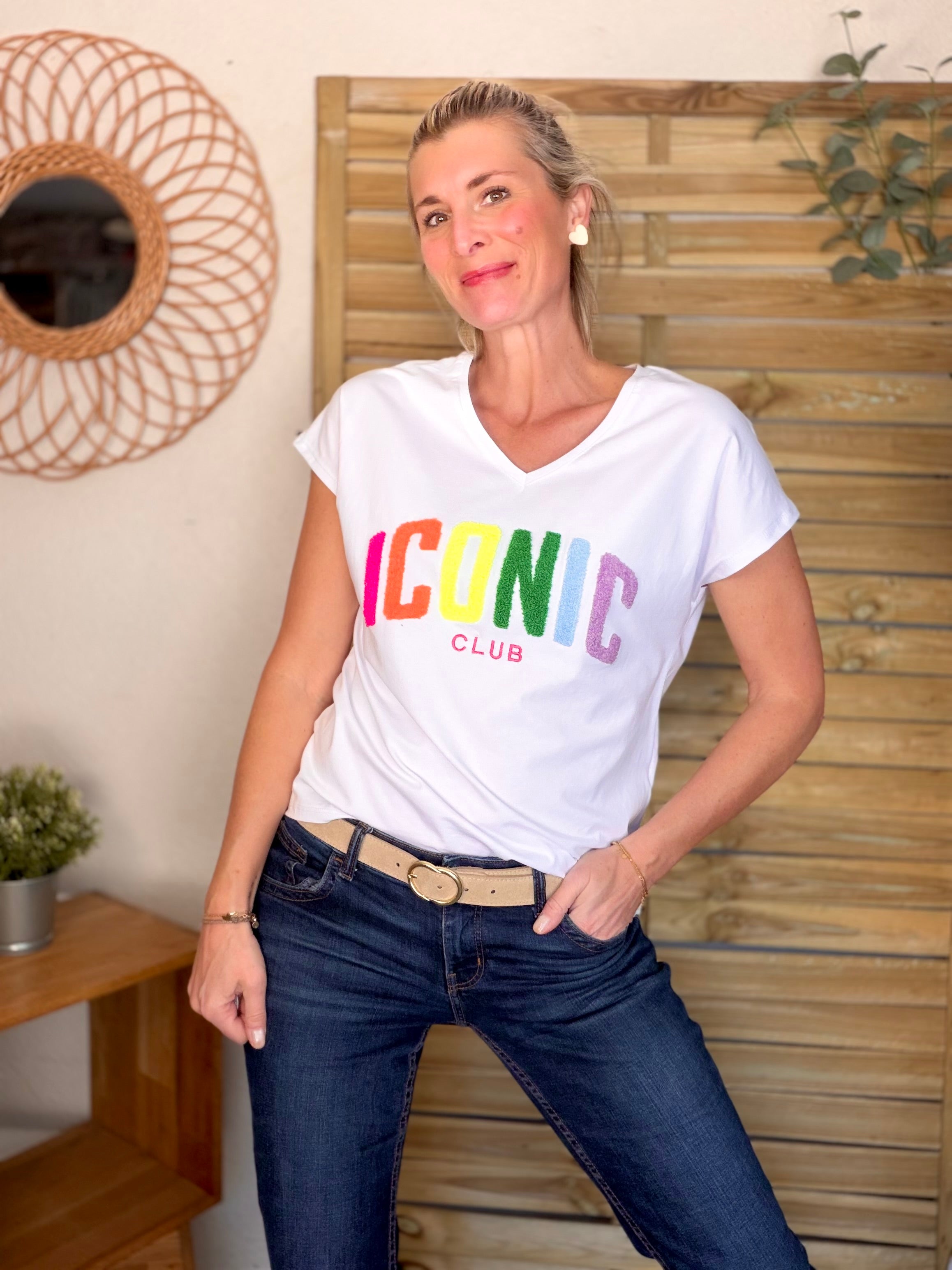 Tee shirt col V cœur ICONIC club MIRANDA Blanc