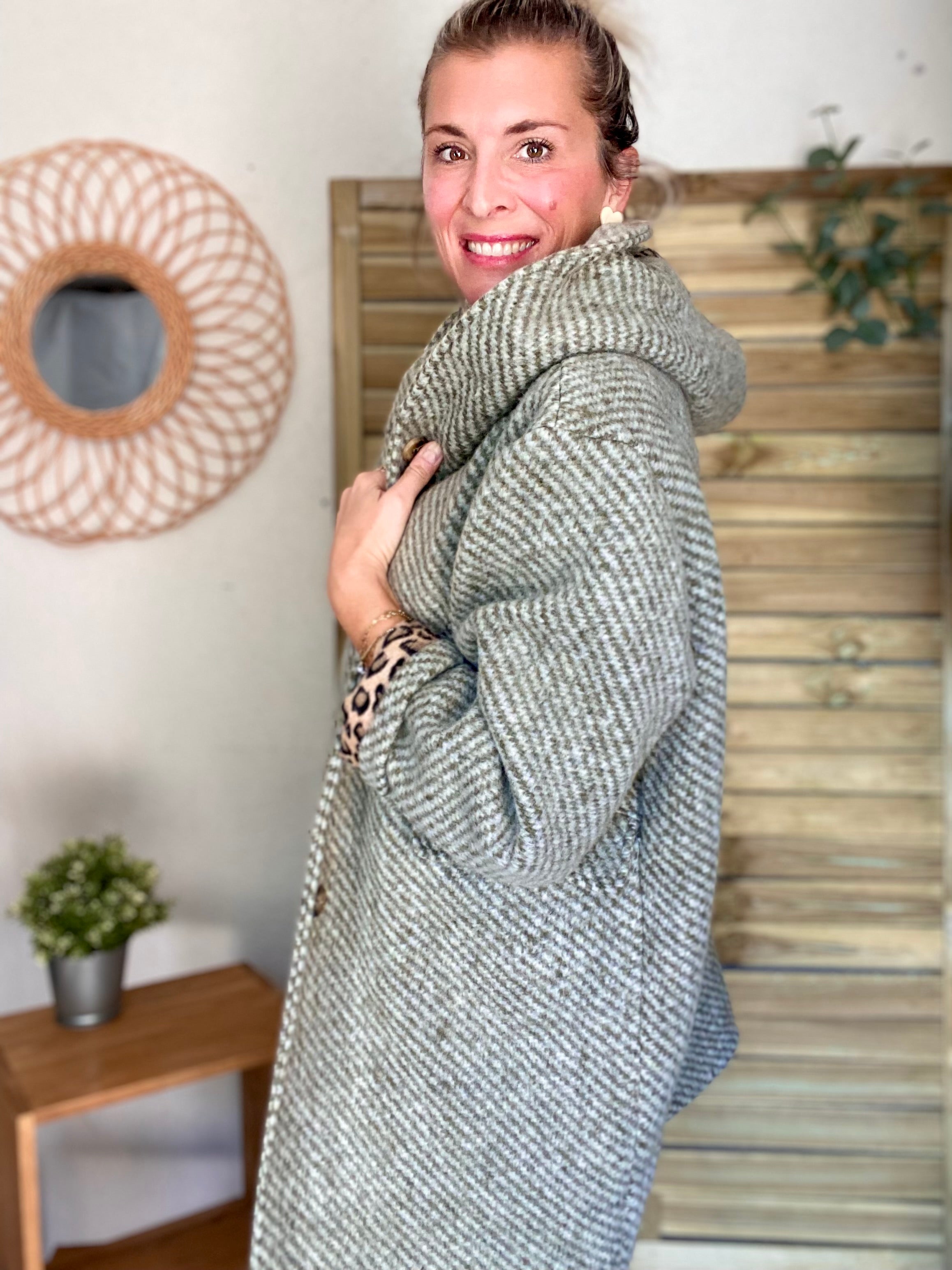 Manteau laine AGATHE avec détails Léo (étoile capuche) - Kaki - FIN DE SÉRIE