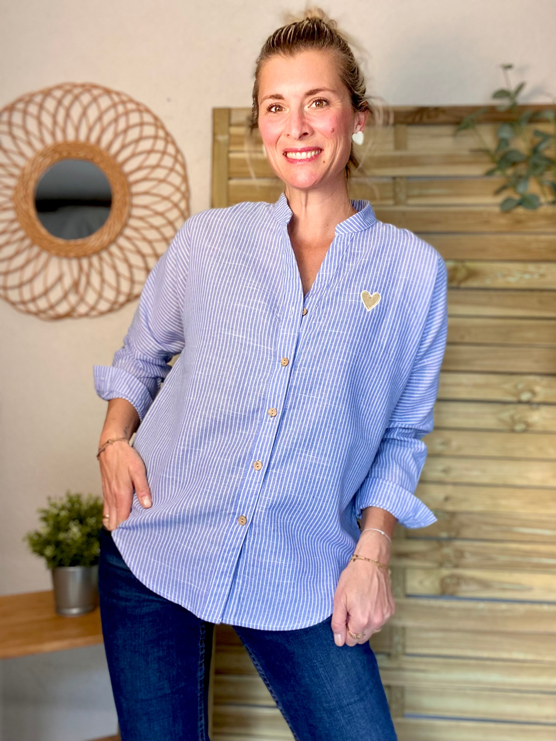Chemise à rayures bleues (avec ou sans coeur💛)- MARGOT