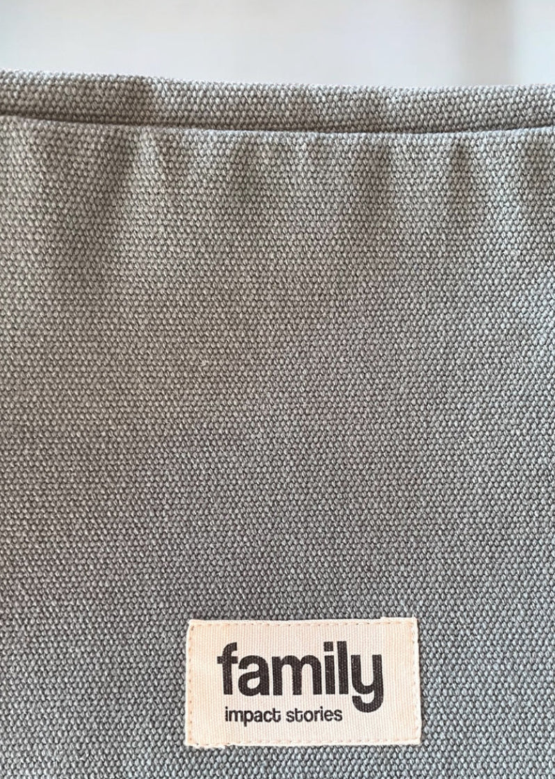 Sac banane en toile MUM OF - Vert sauge - FAMILY IMPACT STORIES