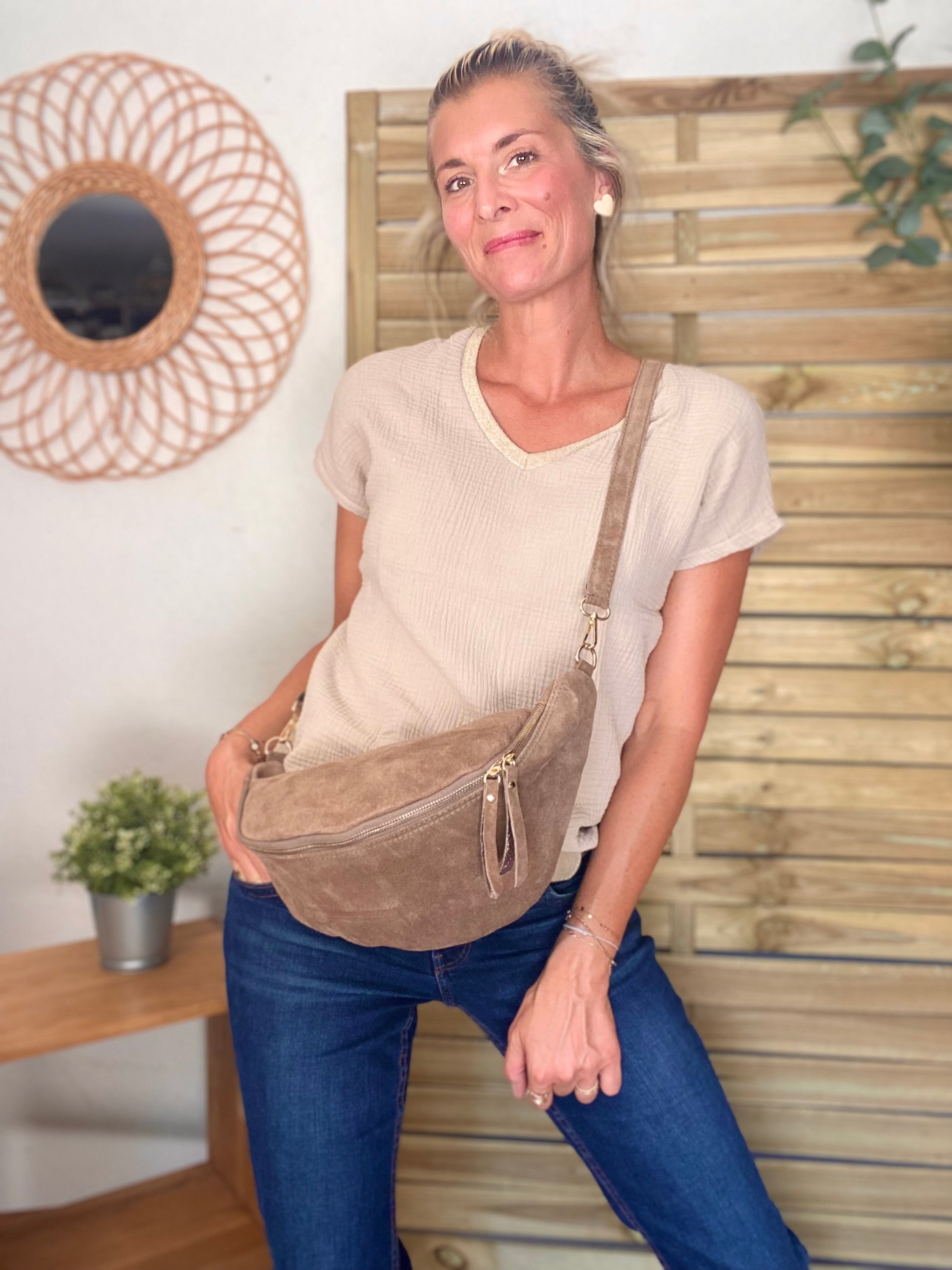 Sac banane XL en croite de cuir - JANE - Taupe