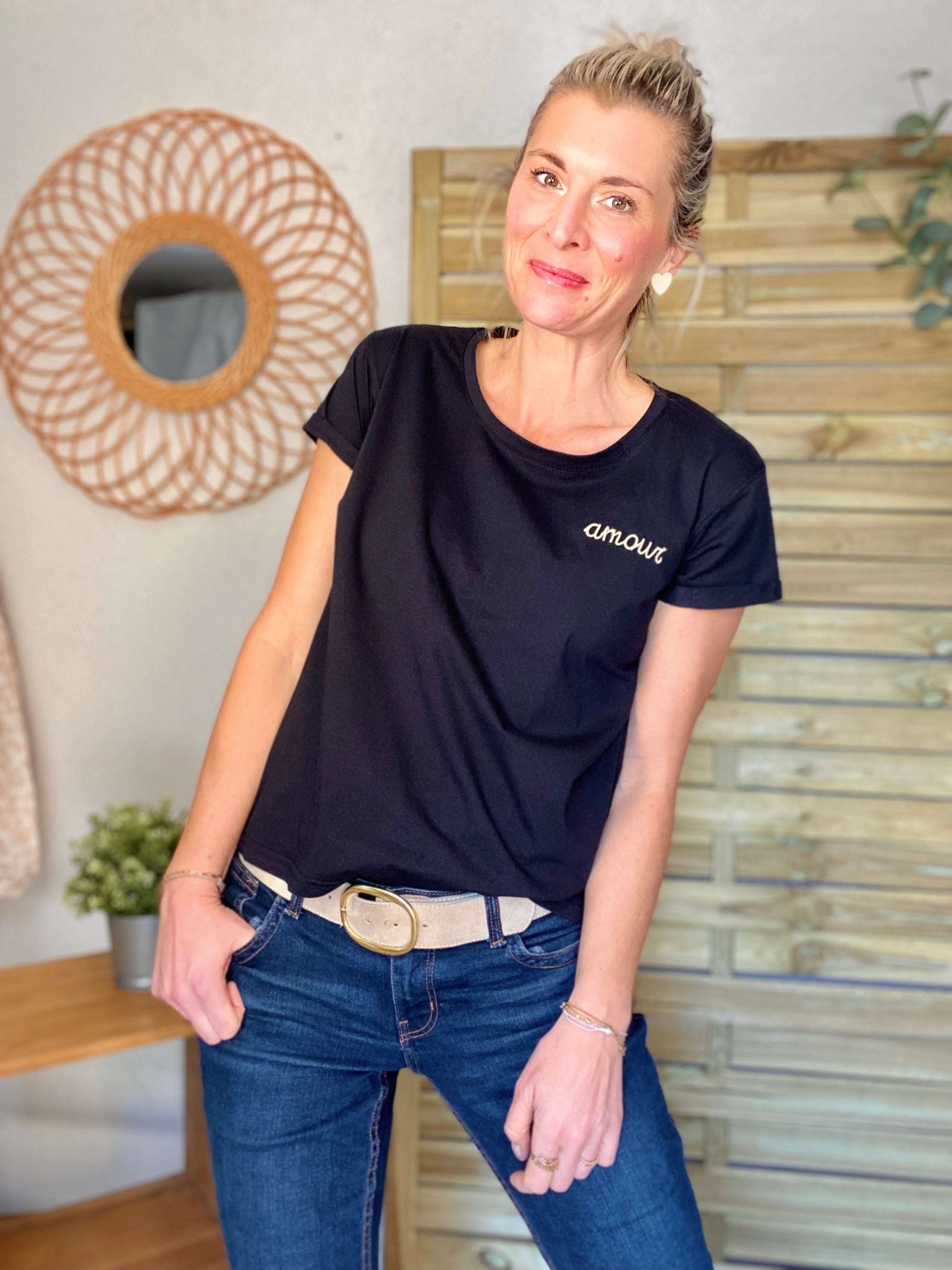 Tee shirt Noir amour brodé doré - MARIA