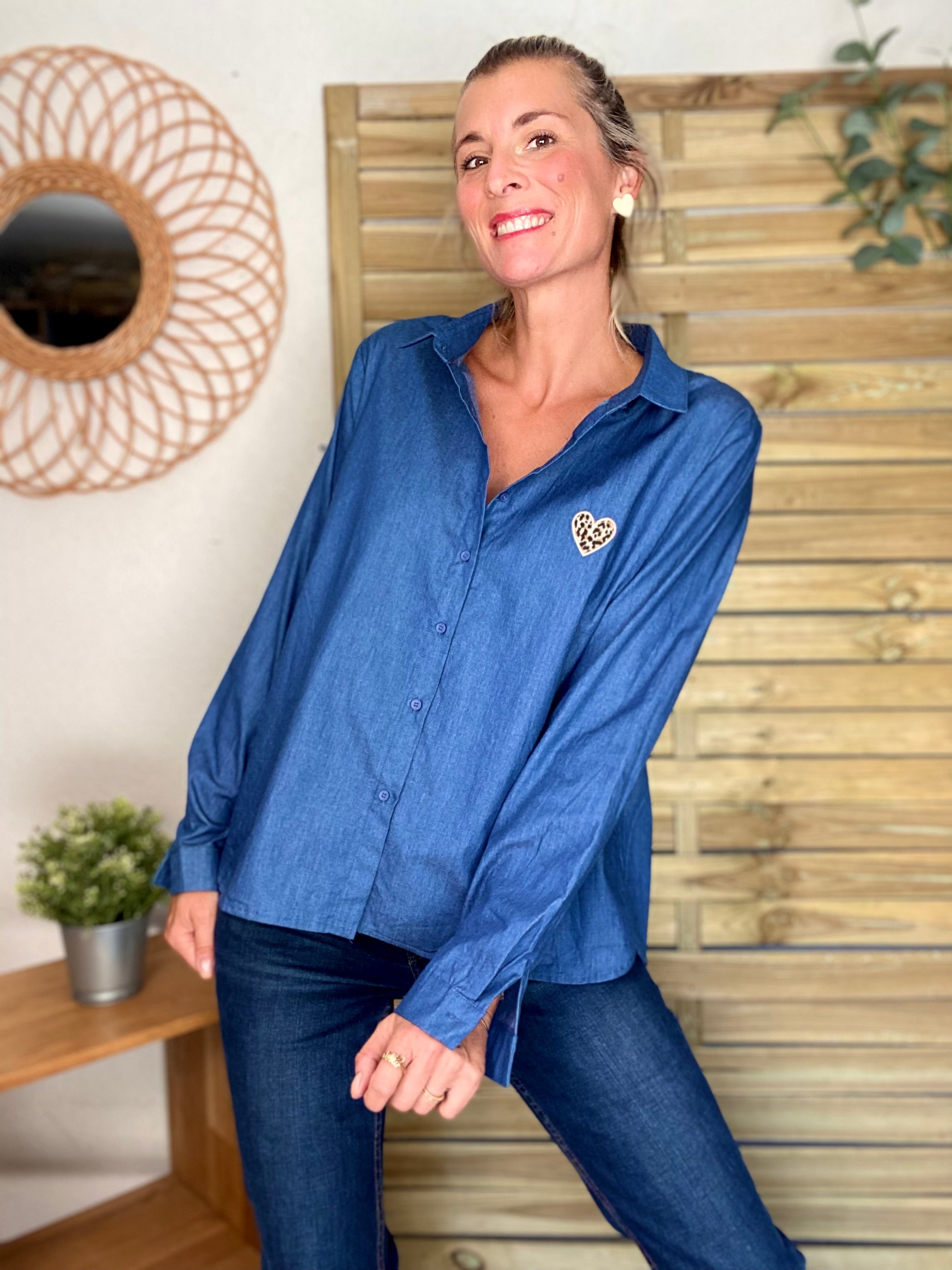 Chemise en coton brodé coeur Léo 🐆 LISE - Bleu jean