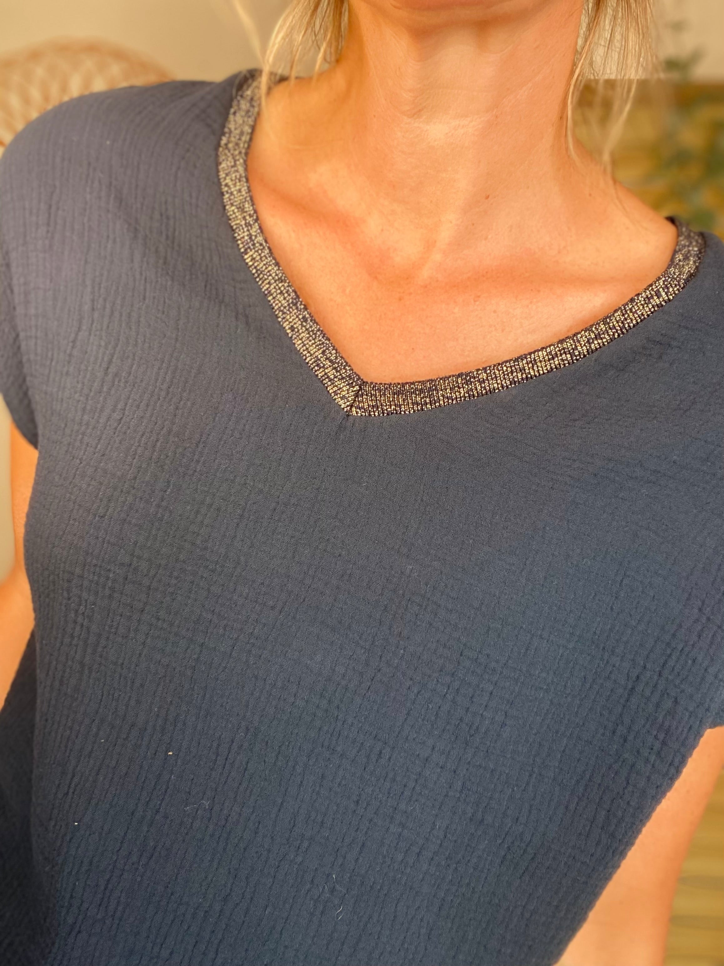 Précommande Expédition mi mai - Top en gaze de coton et lurex MARTA - Bleu marine