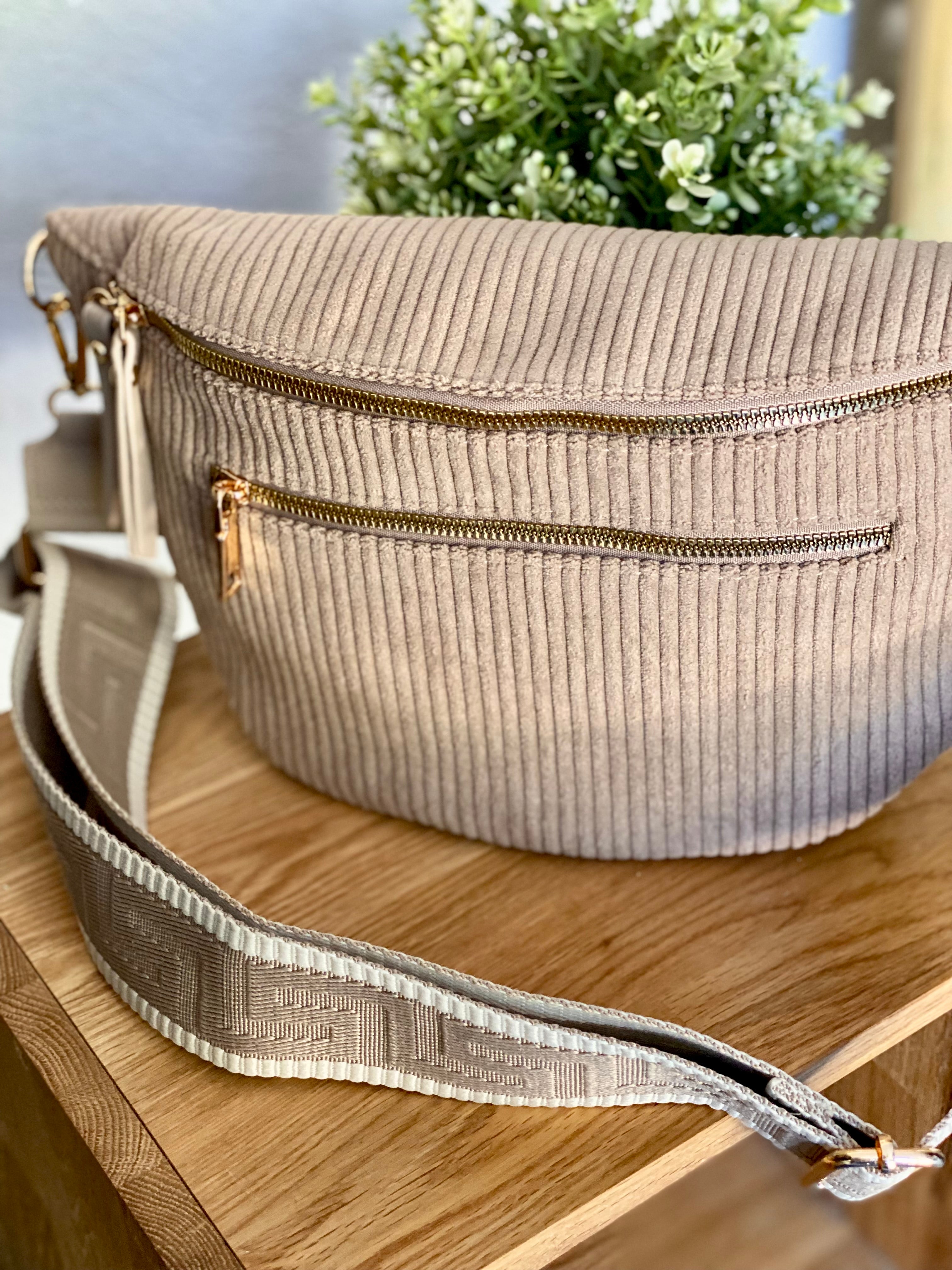 Sac banane XL en velours côtelé 2 zips et sangle fantaisie - WENDY - Taupe
