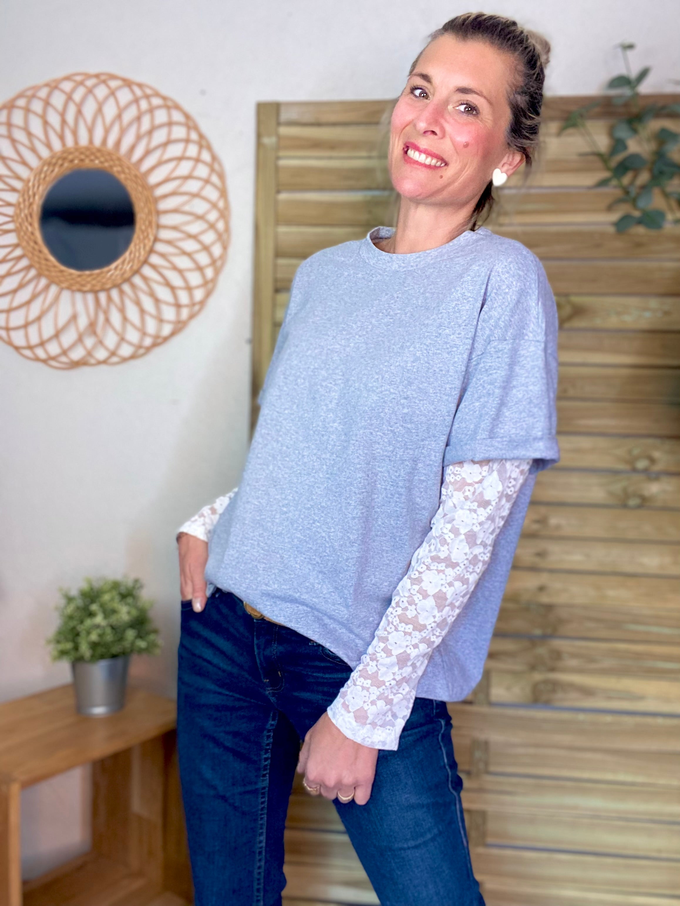 Tee shirt avec manches longues dentelle PAMELA - Gris