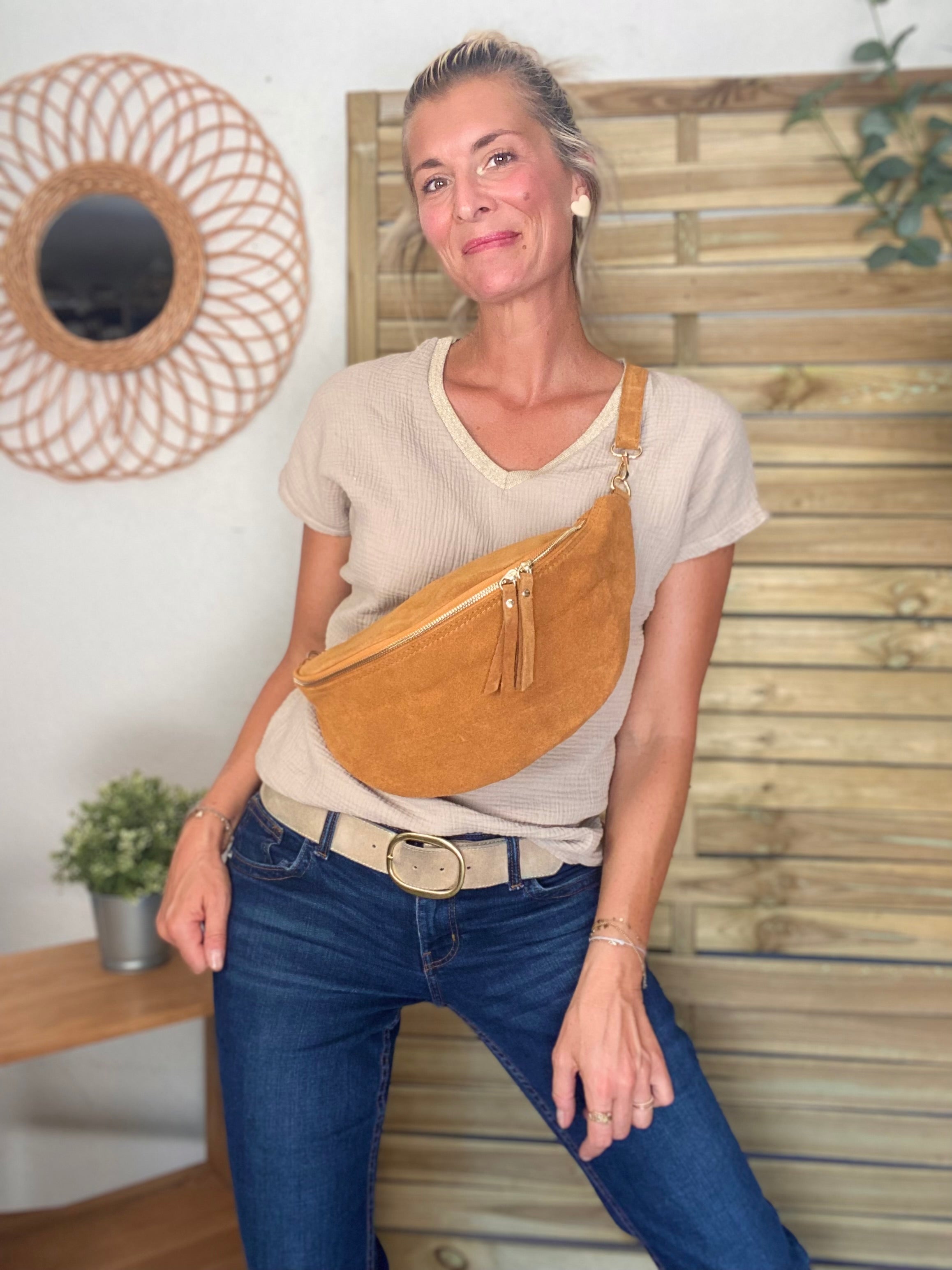 Sac banane XL en croite de cuir - JANE - Camel
