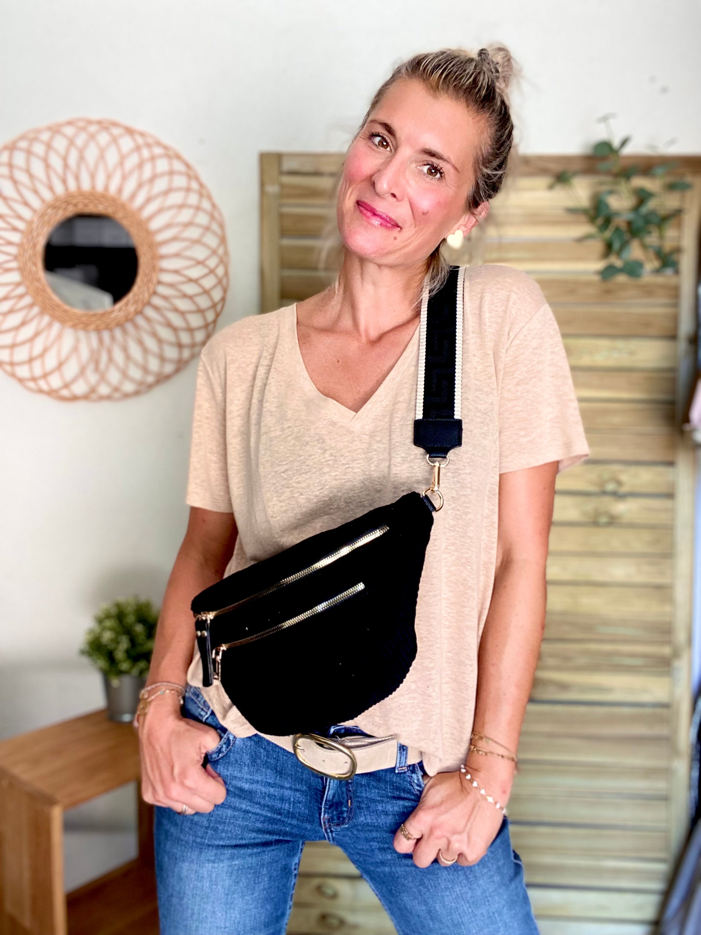 Sac banane XL en velours côtelé 2 zips et sangle fantaisie - WENDY - Noir