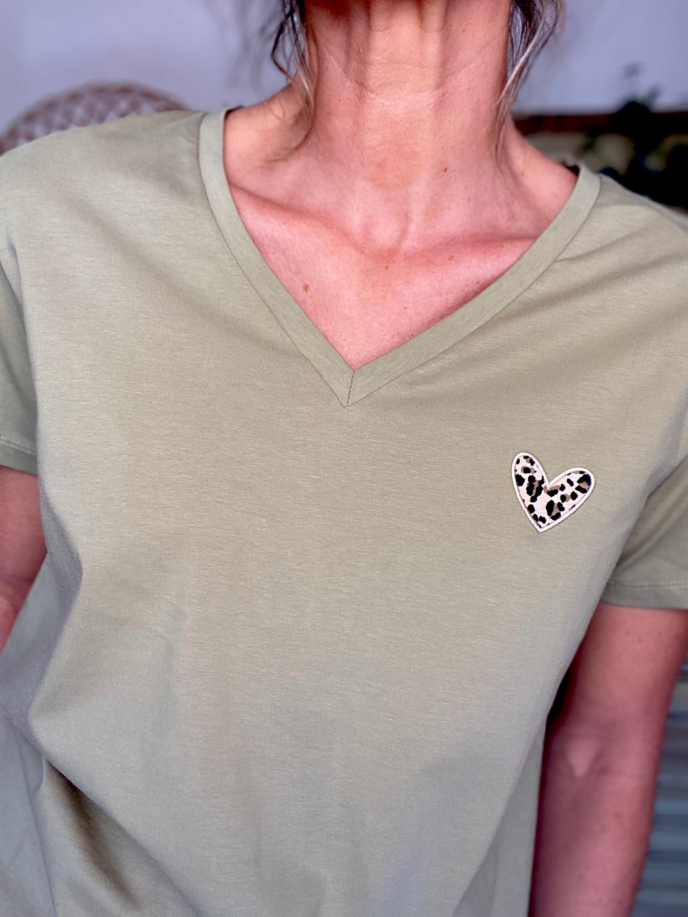 Tee shirt cœur léo brodé MAËVA 🐆 - Kaki clair