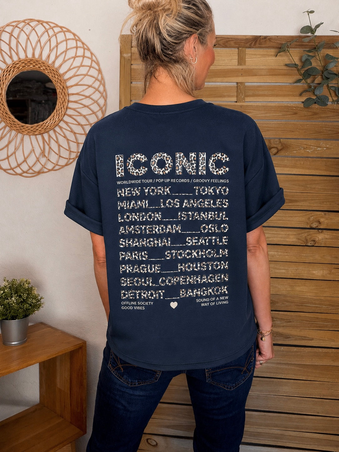 Tee shirt ICONIC Léo LÉONA Bleu marine