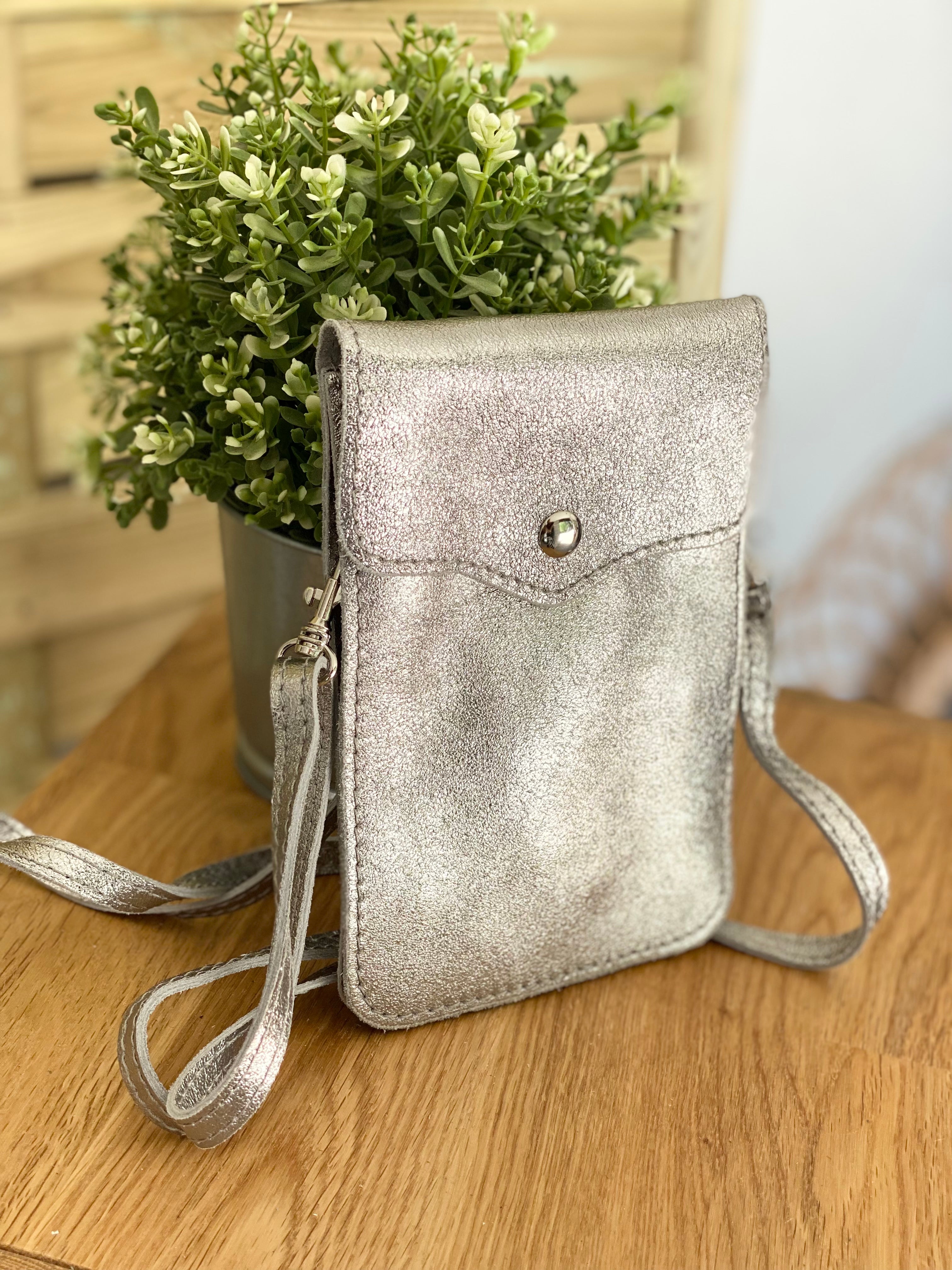 Pochette bandoulière en cuir irisé - FLORE - Argent (7 coloris)