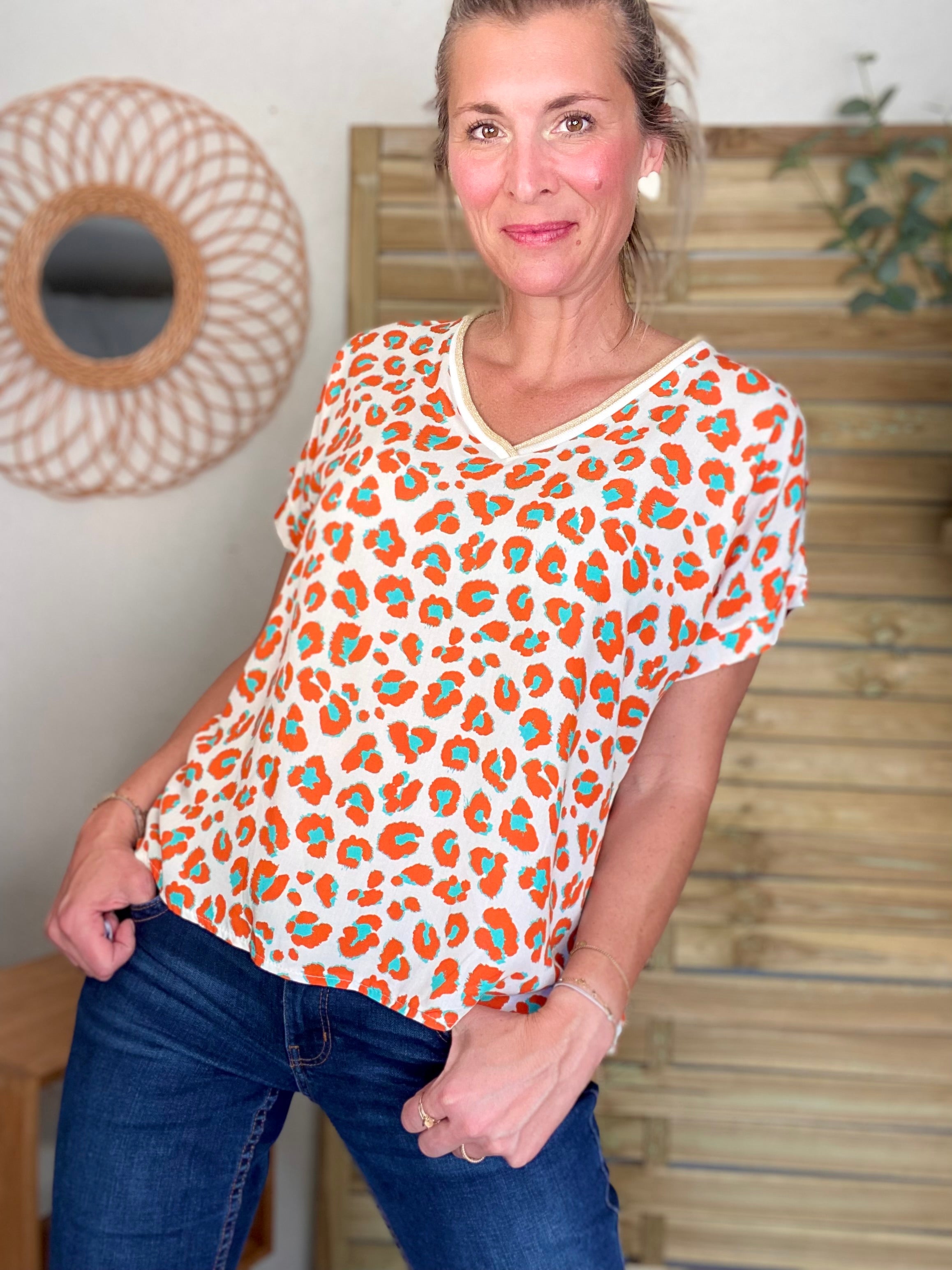 Top imprimé Léo col V avec lurex MISHA - Orange