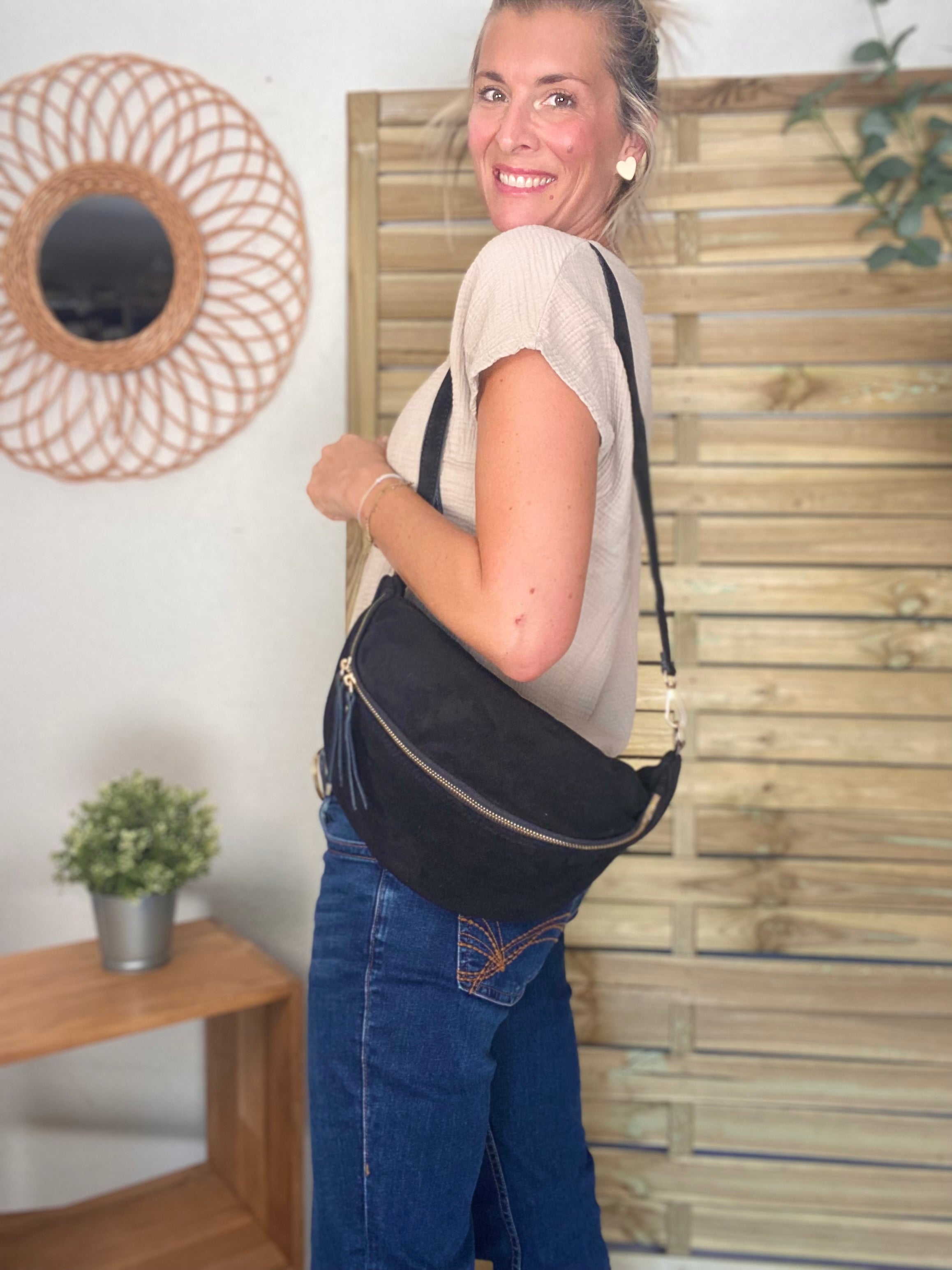Sac banane XL en croite de cuir - JANE - Noir
