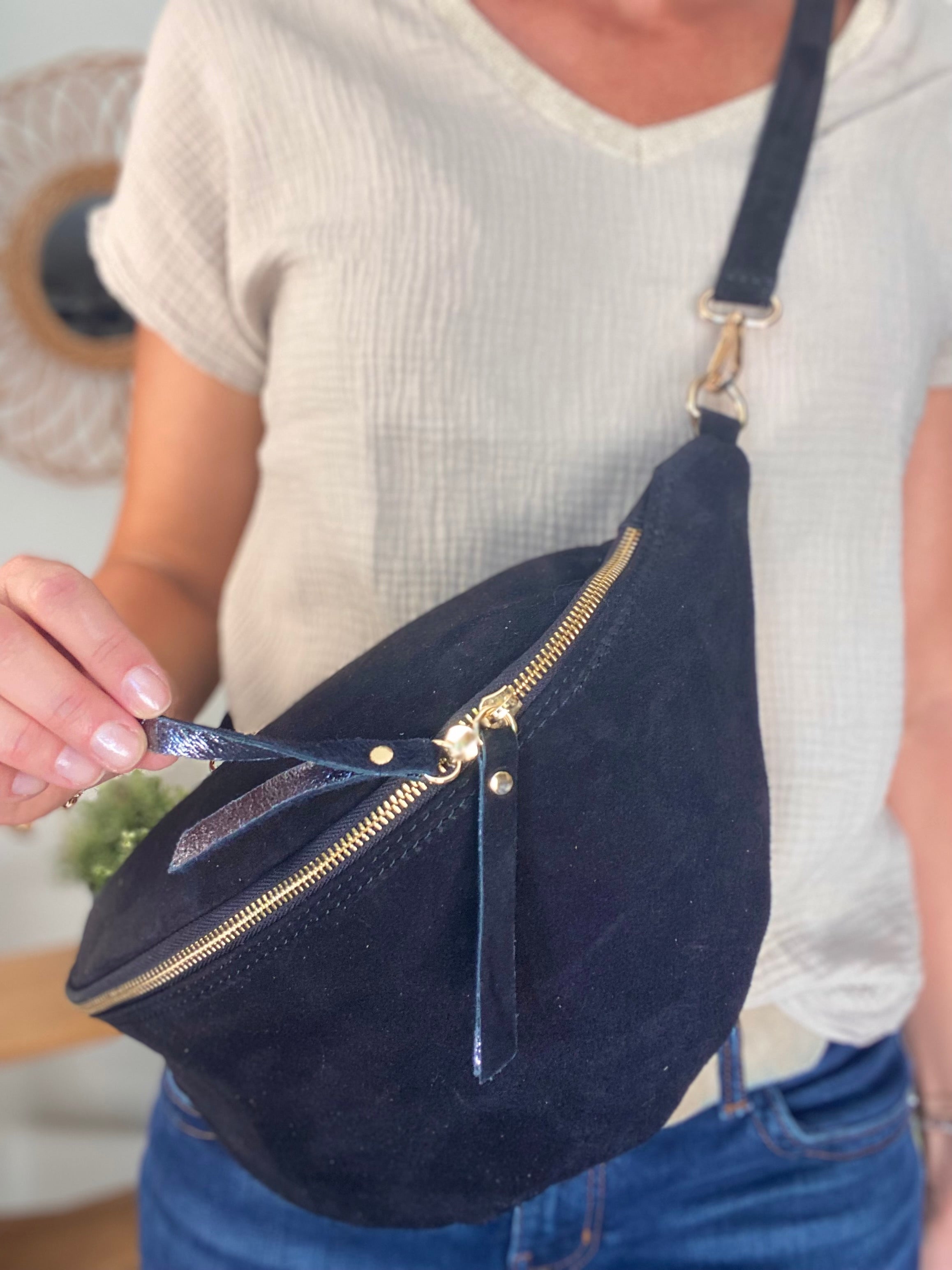 Sac banane XL en croite de cuir - JANE - Noir