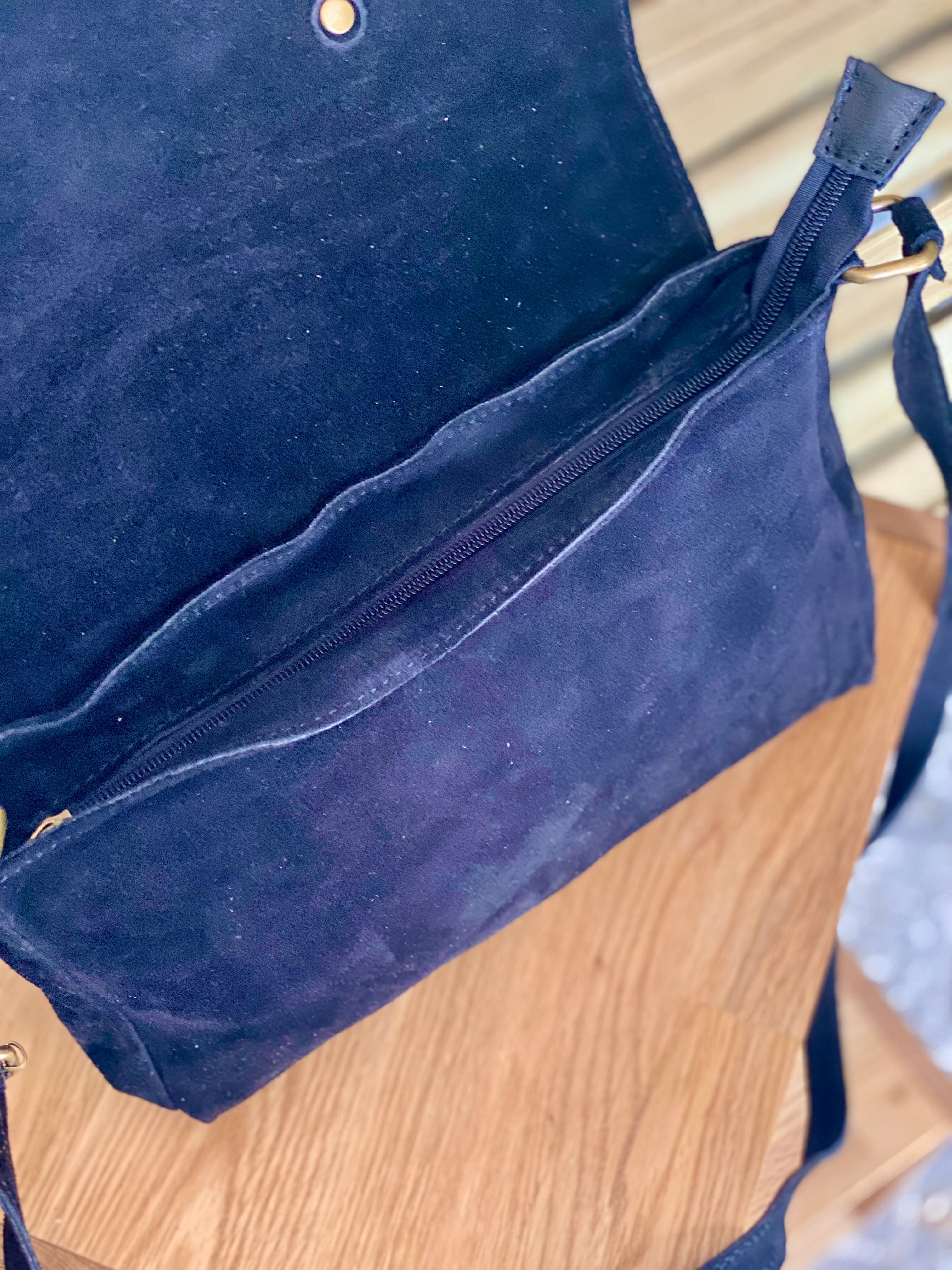 Sac bandoulière en cuir daim et irisé ESMÉE - Full Noir