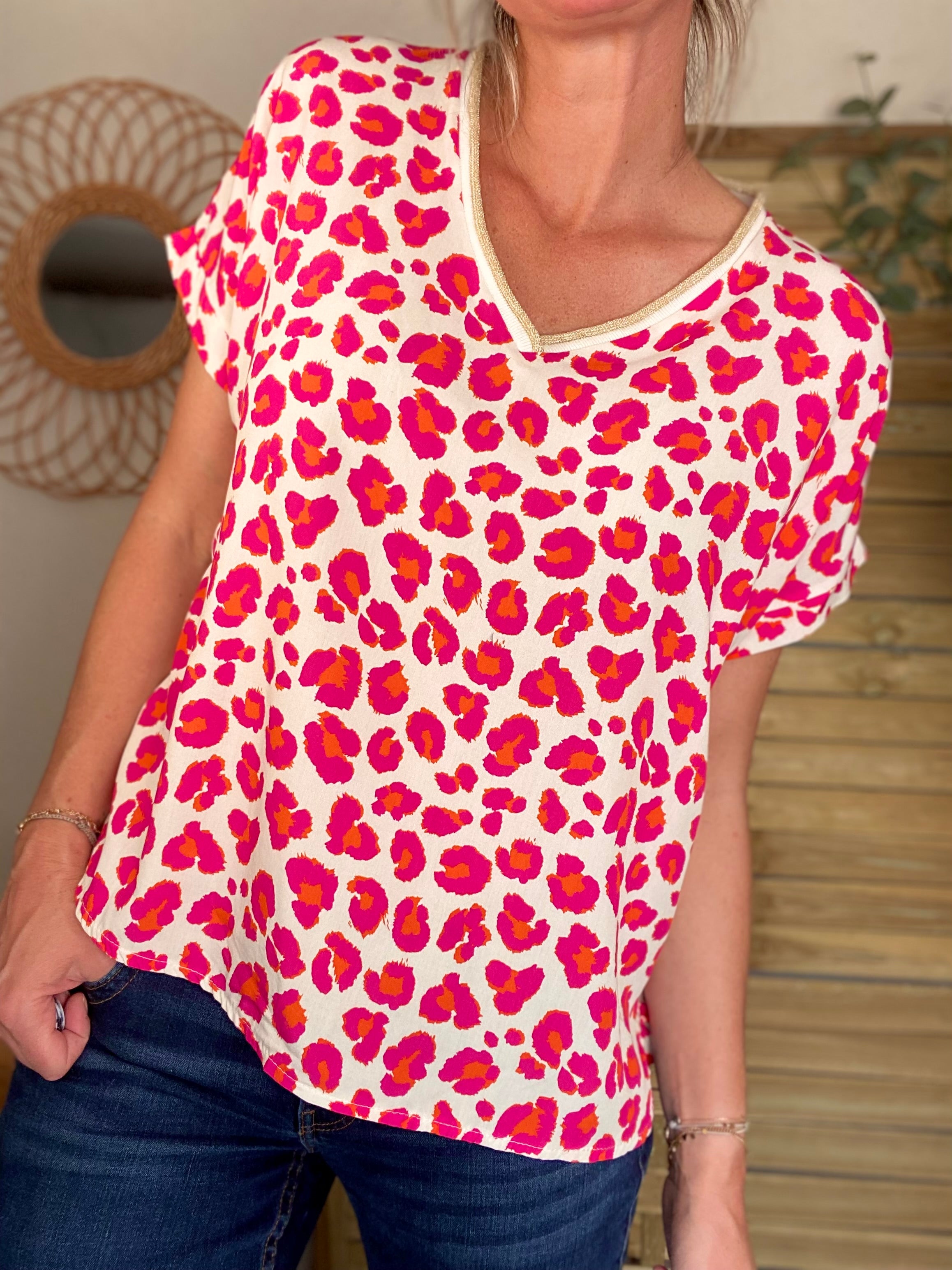 Top imprimé Léo col V avec lurex MISHA - Fuschia