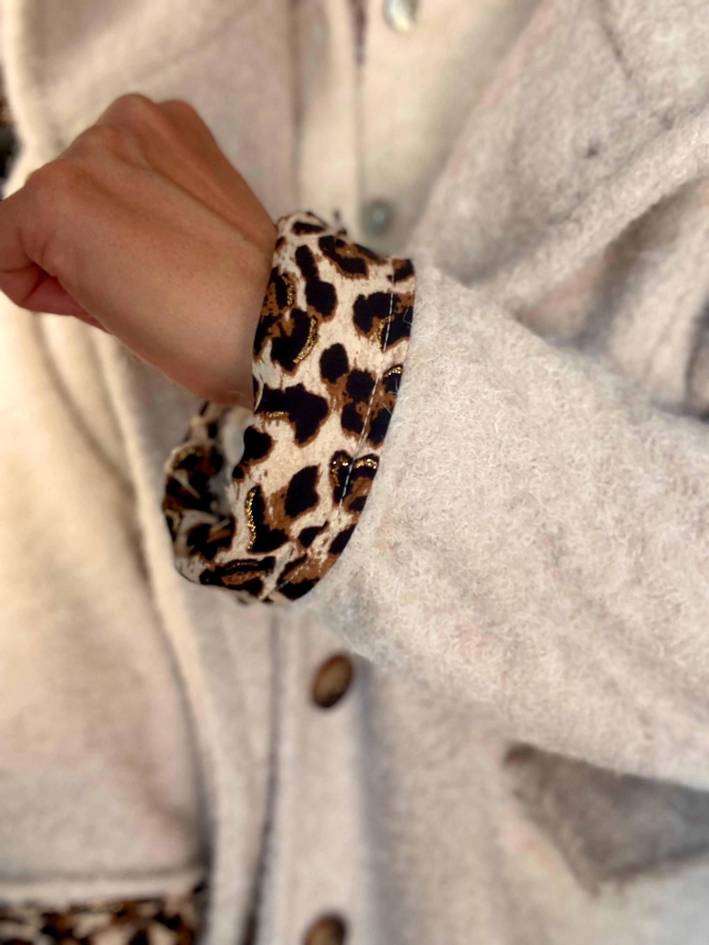Manteau en laine EUGÉNIE avec détails Léo 🐆 - Crème