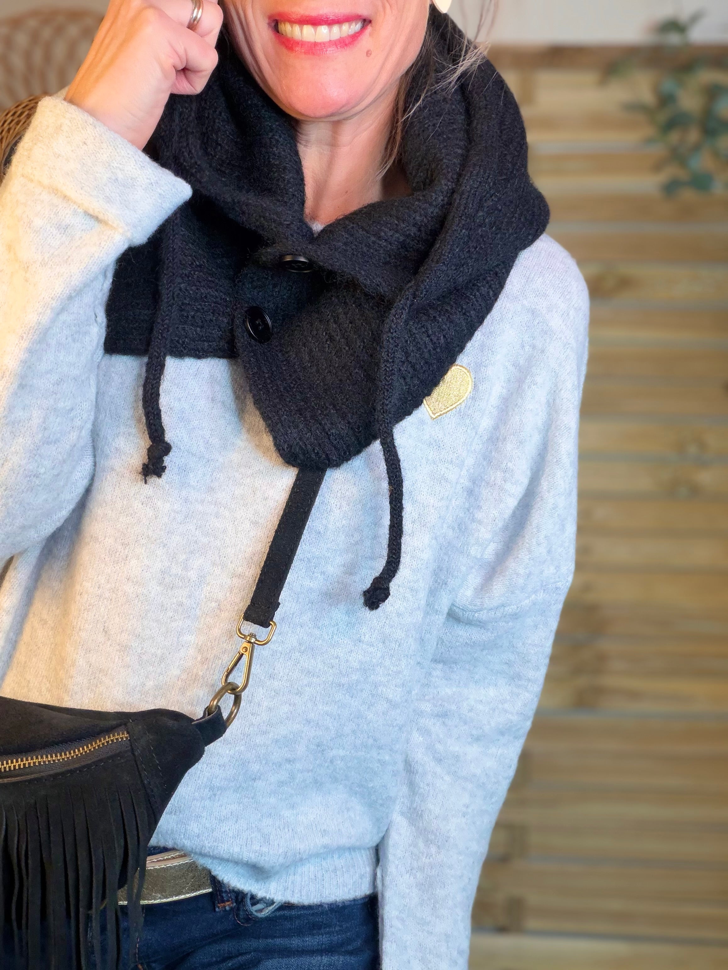 Col cagoule LORIE en maille avec bouton - Noir
