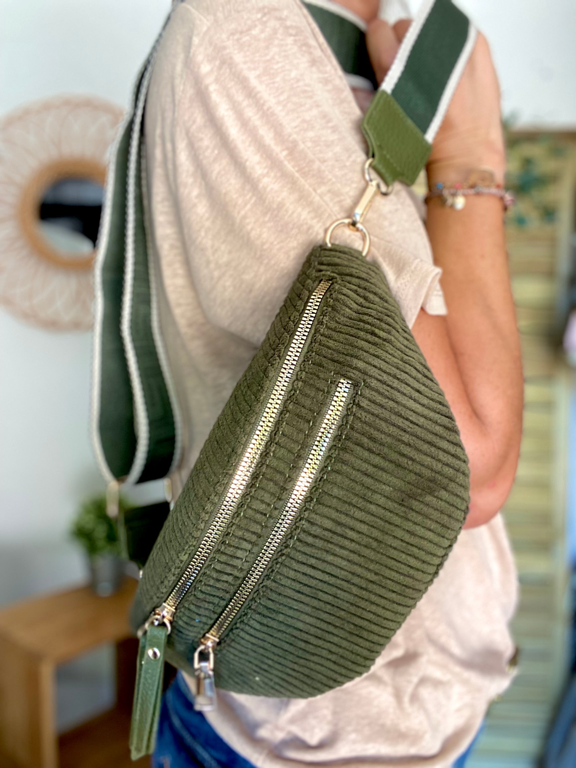 Sac banane en velours côtelé 2 zips et sangle fantaisie - CHARLY - Kaki (côtelé large)