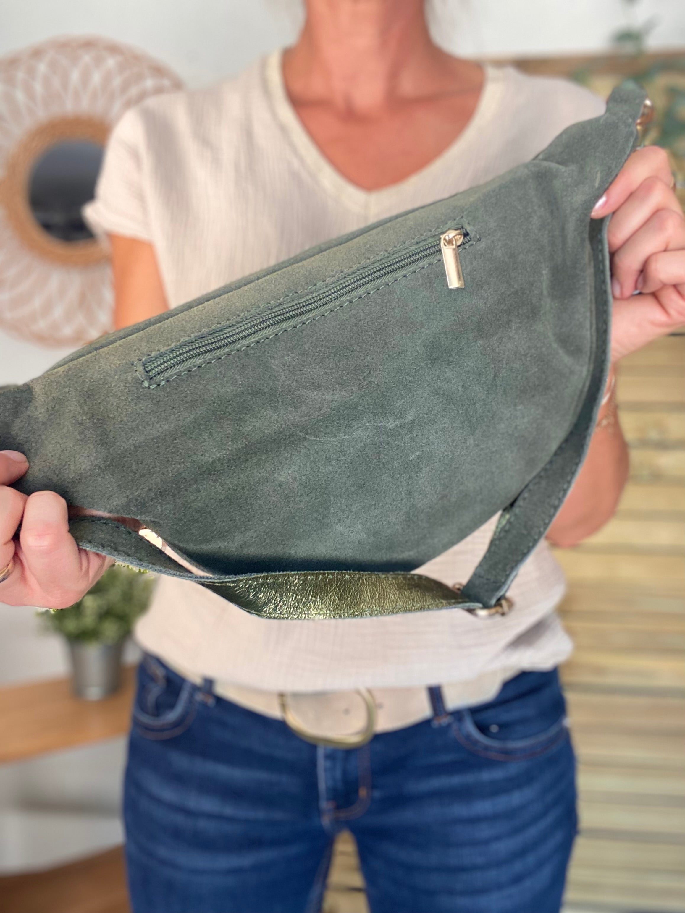 Sac banane XL en croite de cuir - JANE - Kaki