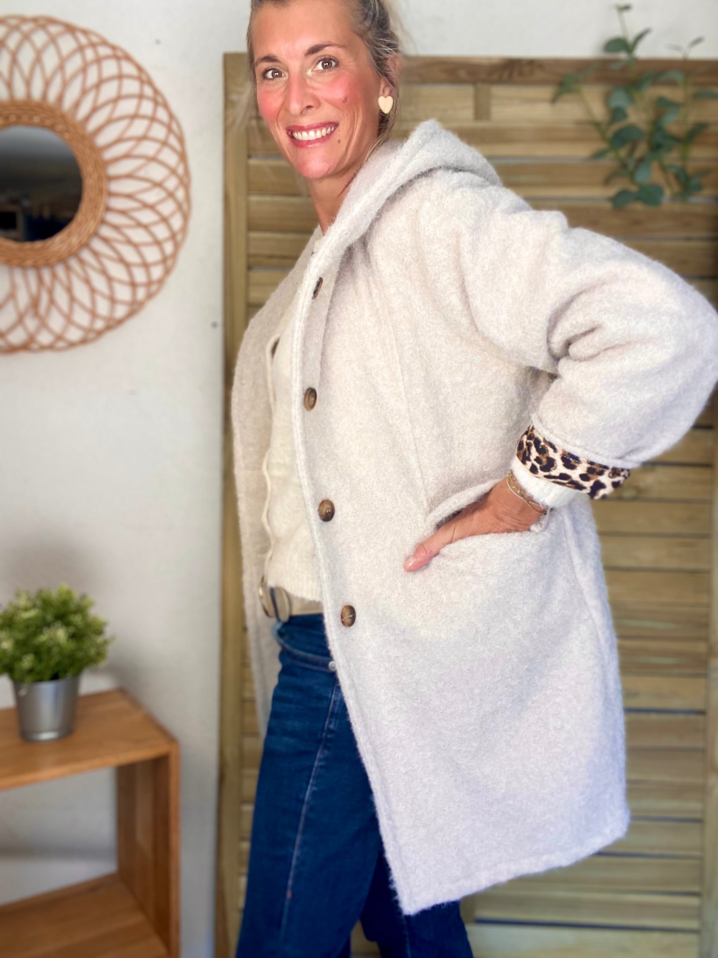Manteau en laine EUGÉNIE avec détails Léo 🐆 - Crème