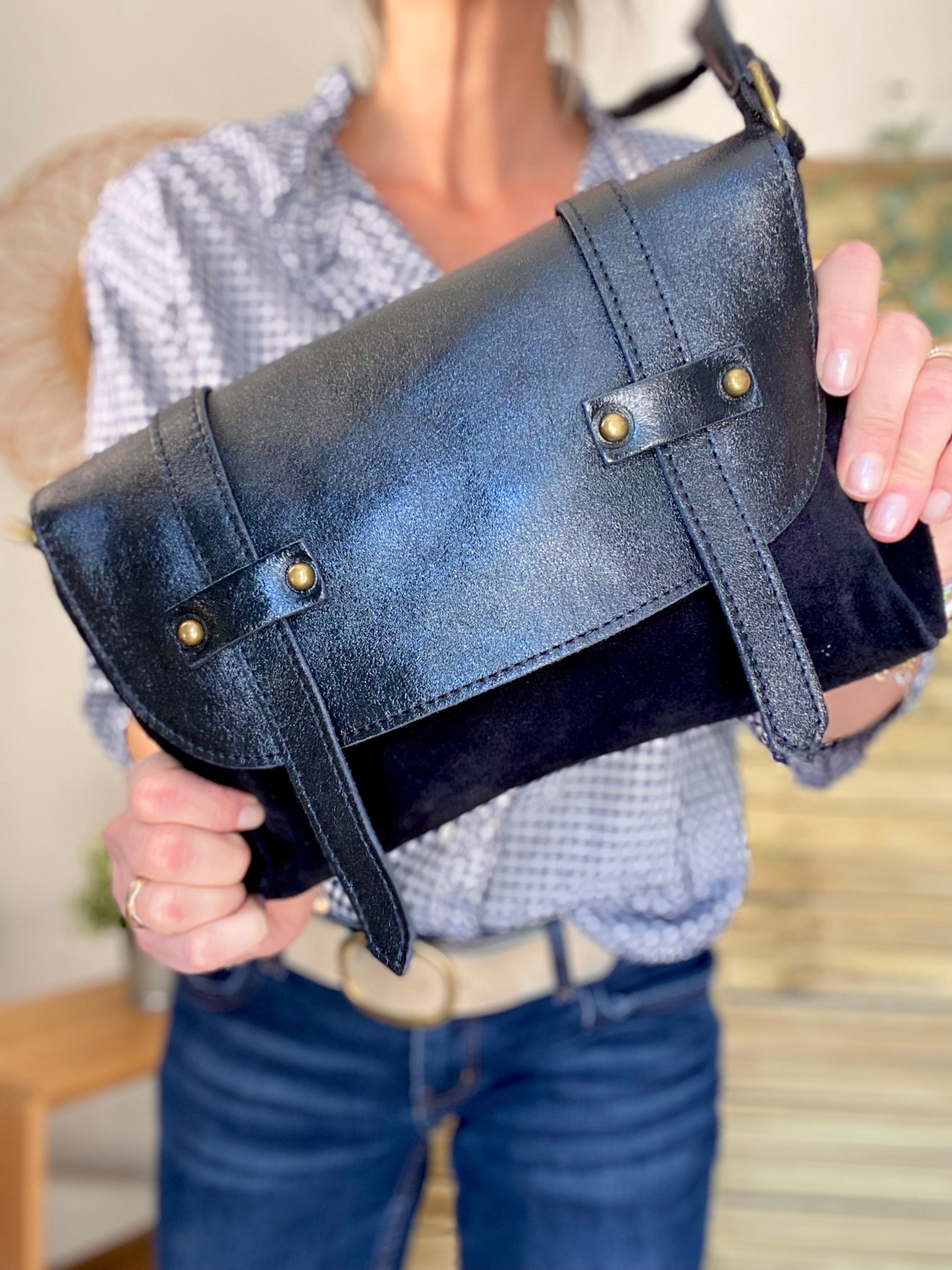 Sac bandoulière en cuir daim et irisé ESMÉE - Full Noir