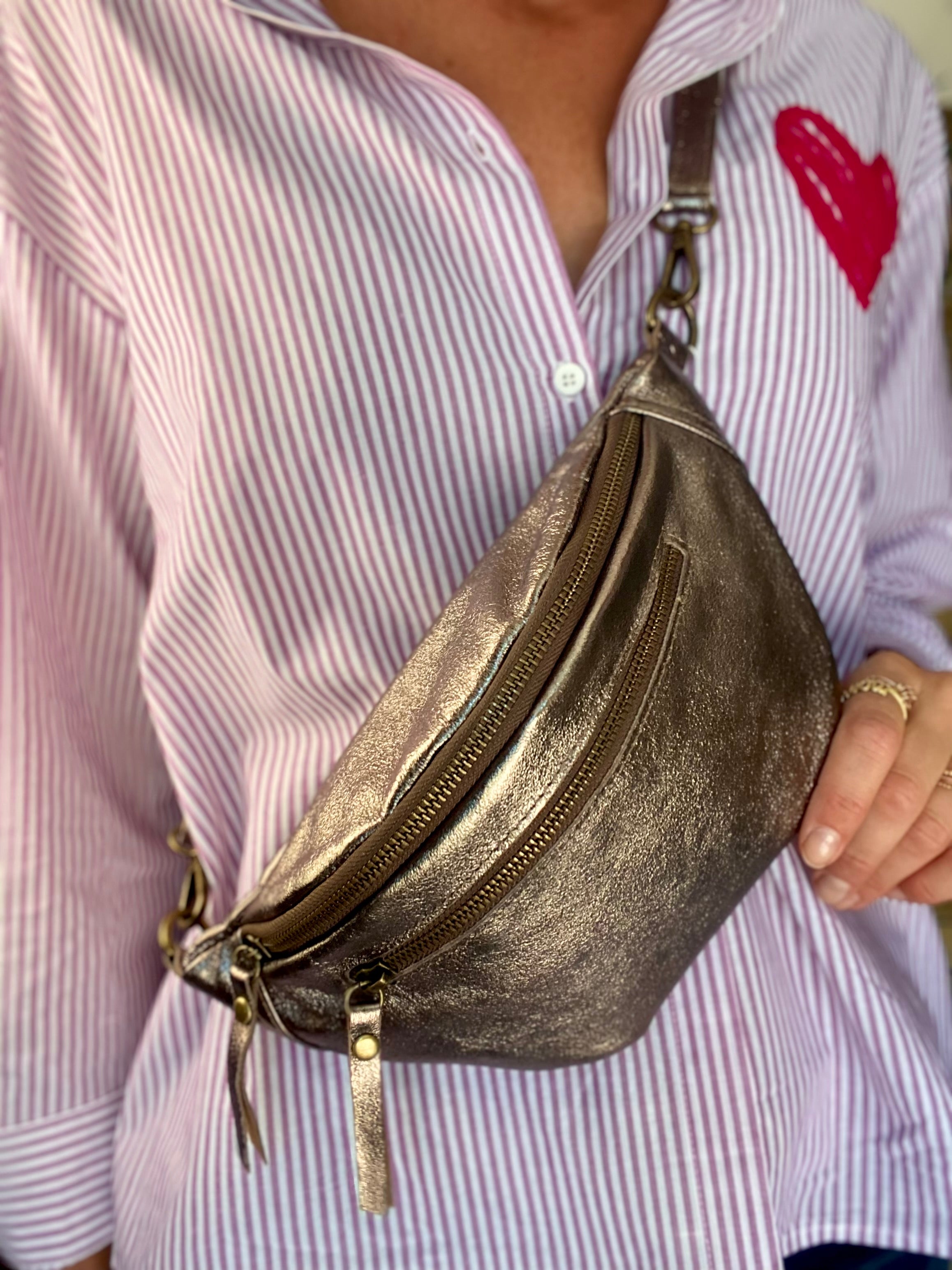 Sac banane en cuir irisé double poche - OPALE - Bronze / étain