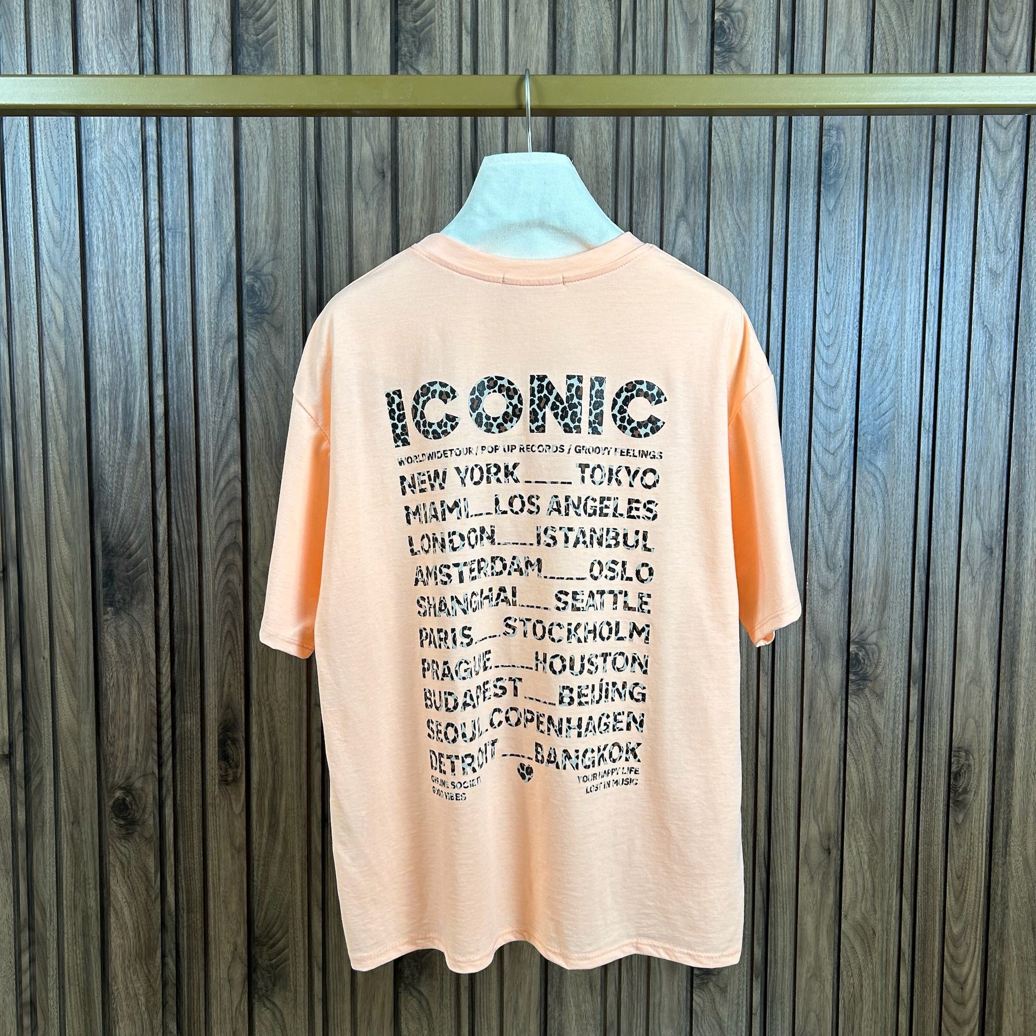 Tee shirt ICONIC Léo LÉONA Saumon