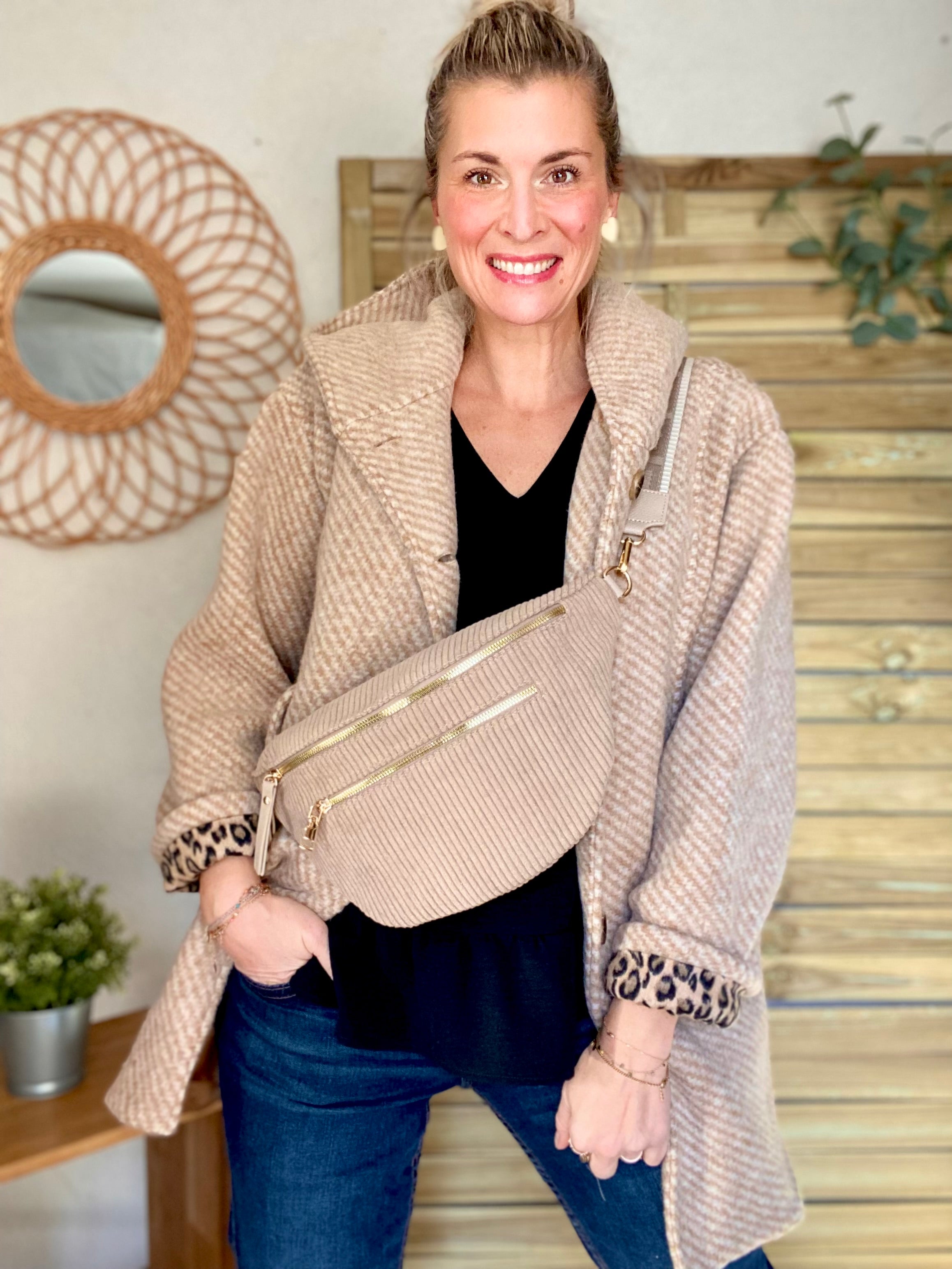 Sac banane XL en velours côtelé 2 zips et sangle fantaisie - WENDY - Taupe