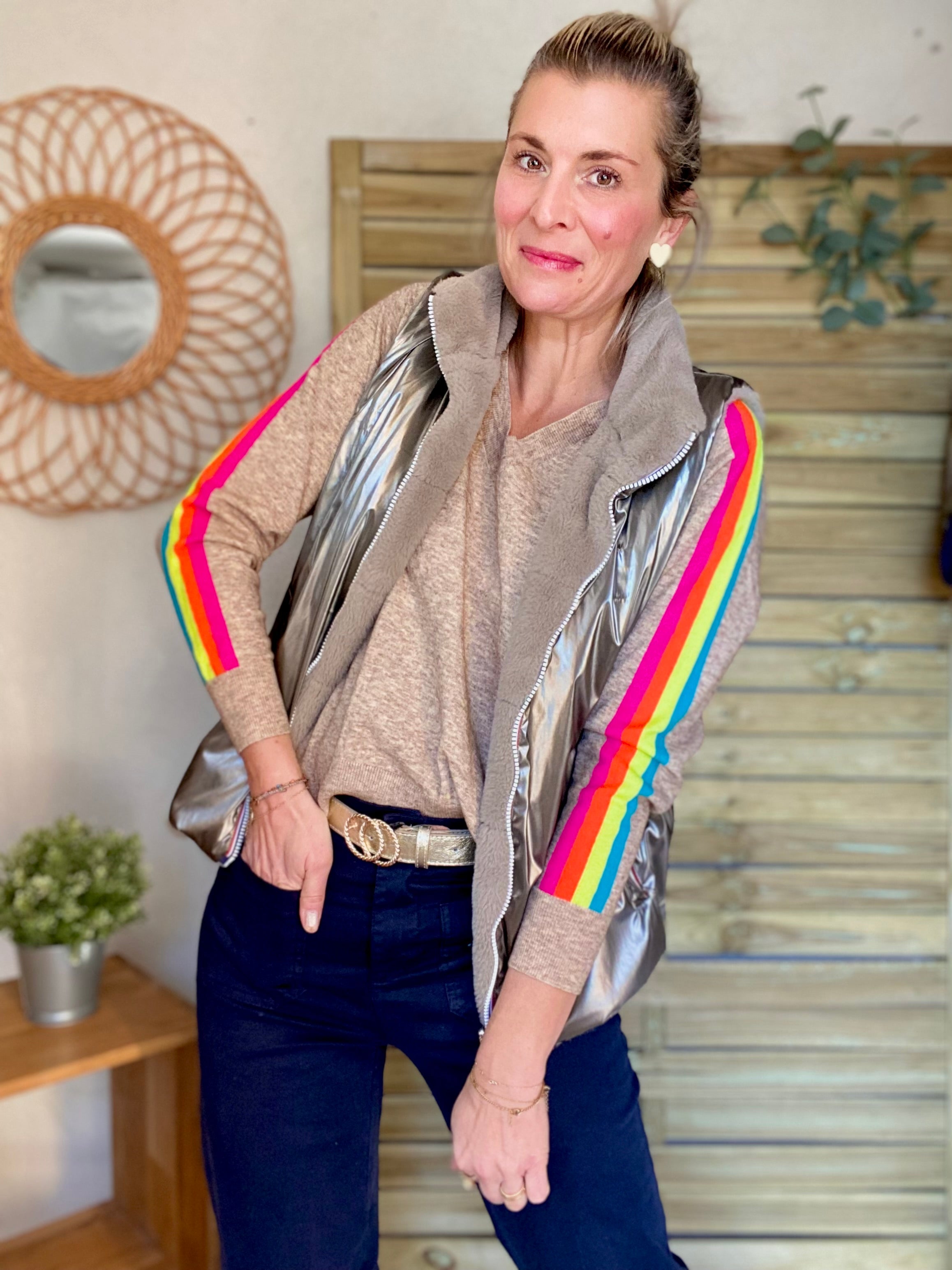 Pull fin avec bandes colorées, col V - RAINBOW 🌈 Taupe chiné