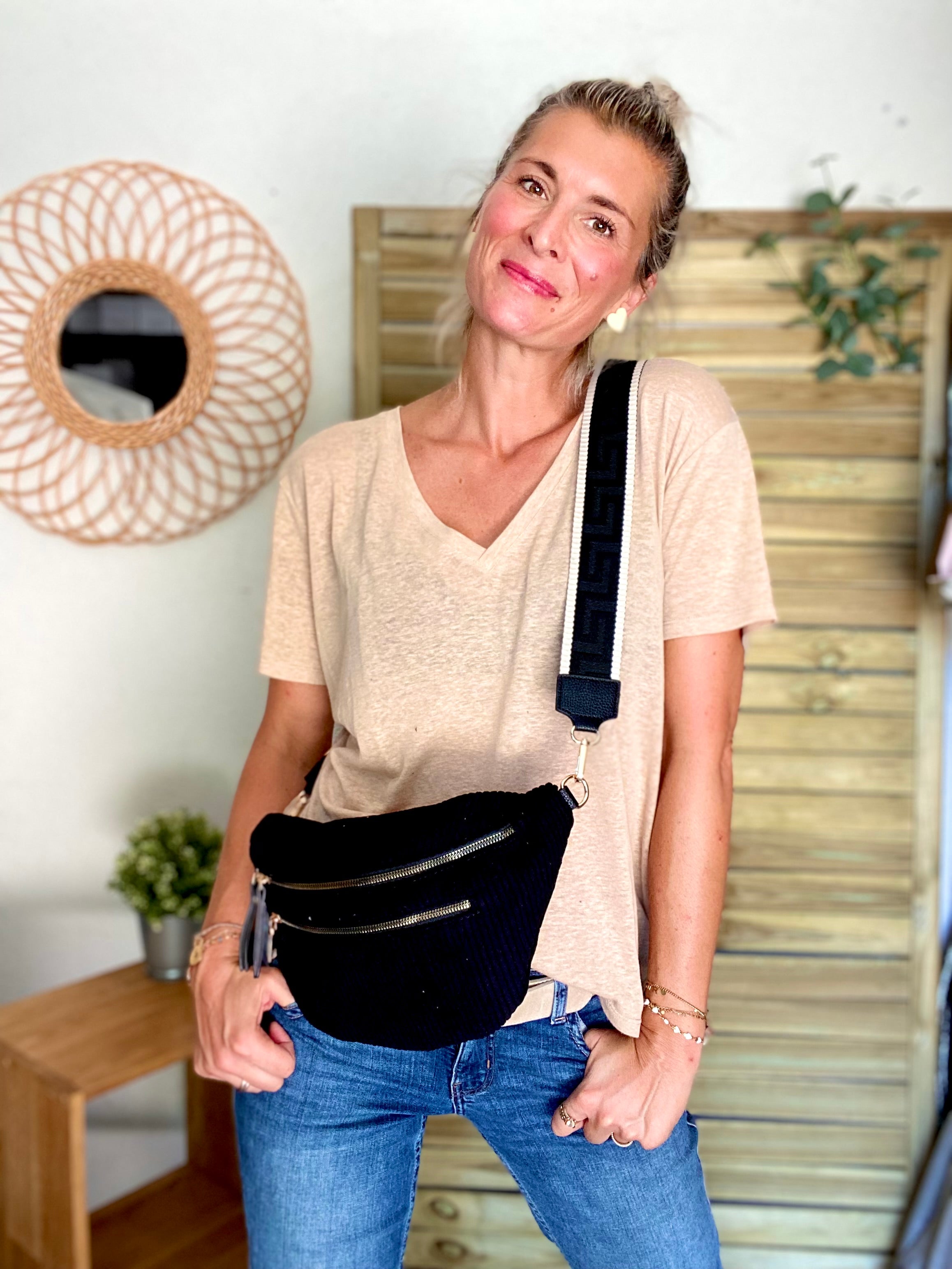 Sac banane XL en velours côtelé 2 zips et sangle fantaisie - WENDY - Noir