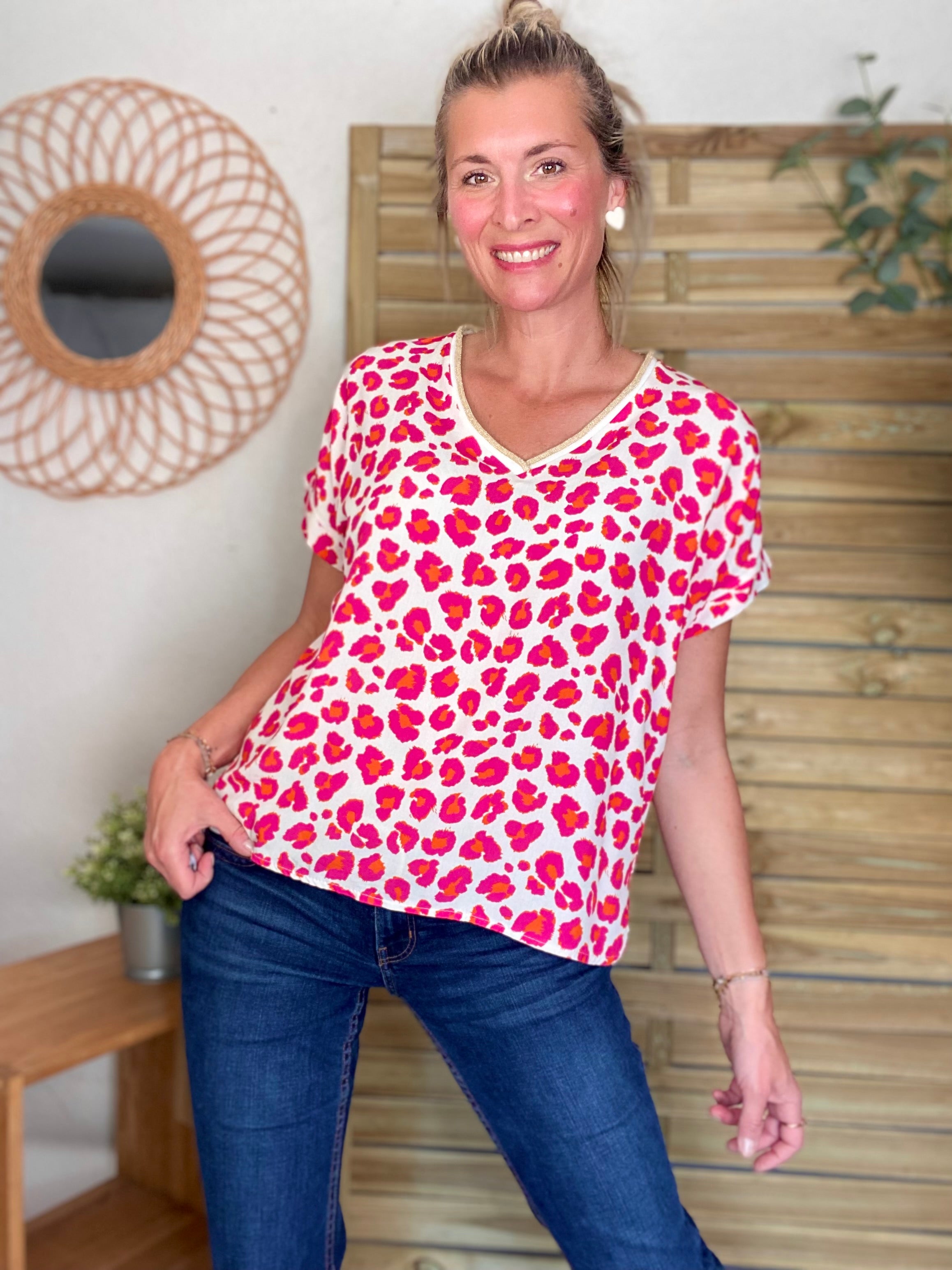 Top imprimé Léo col V avec lurex MISHA - Fuschia