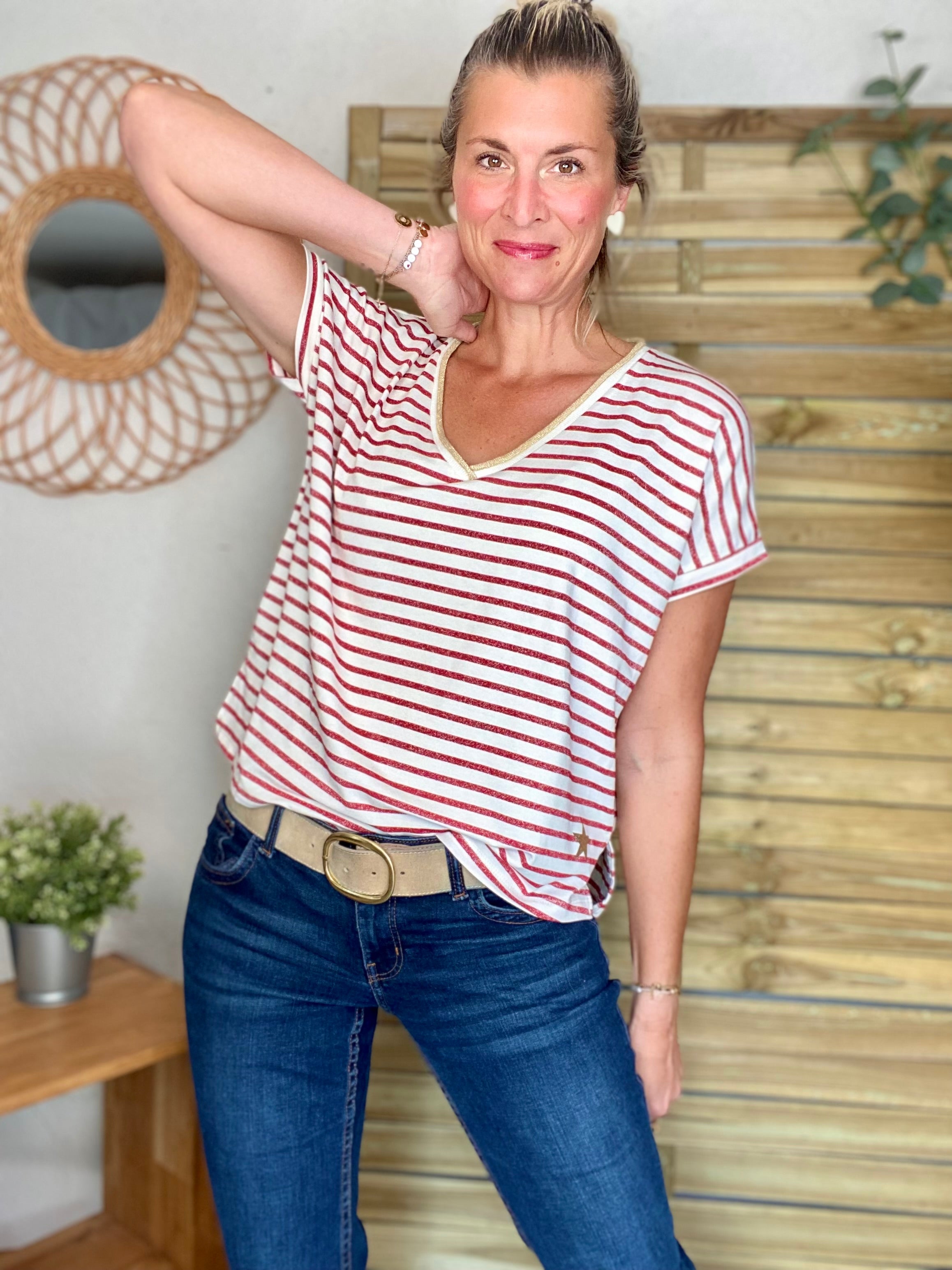 Top rayé col V avec étoile ⭐️ NAOMI - Rouge cerise