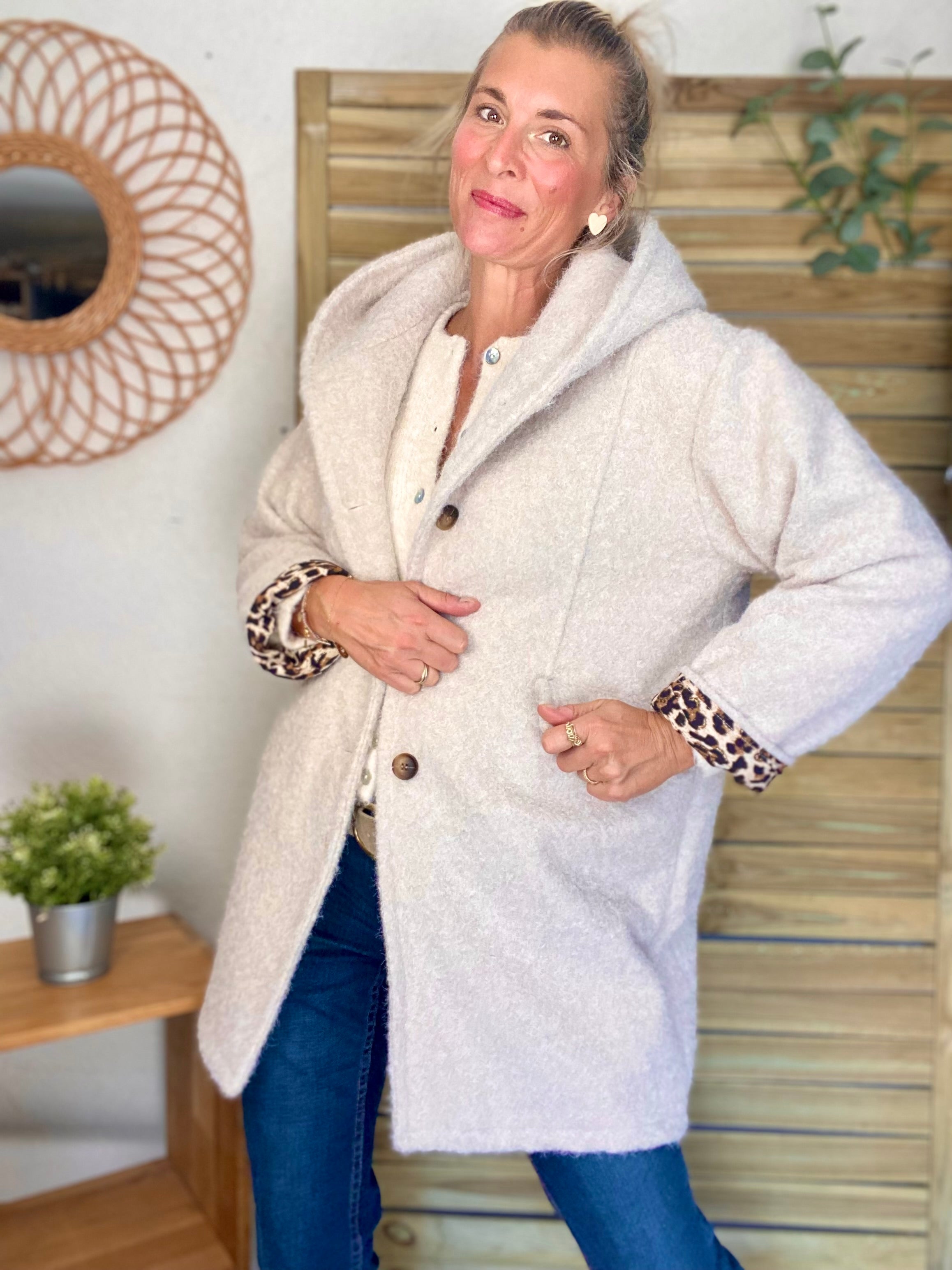 Manteau en laine EUGÉNIE avec détails Léo 🐆 - Crème