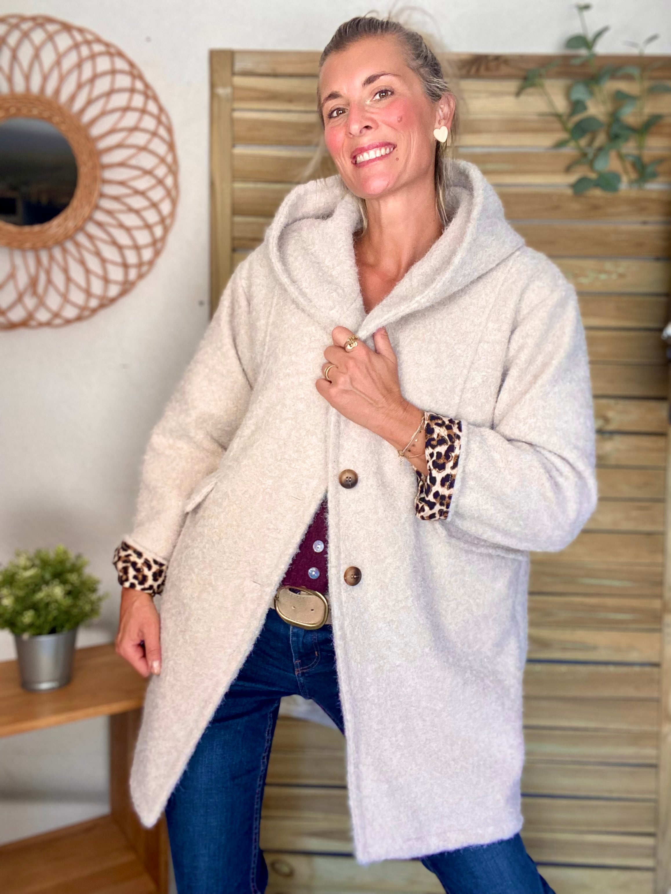 Manteau en laine EUGÉNIE avec détails Léo 🐆 - Crème
