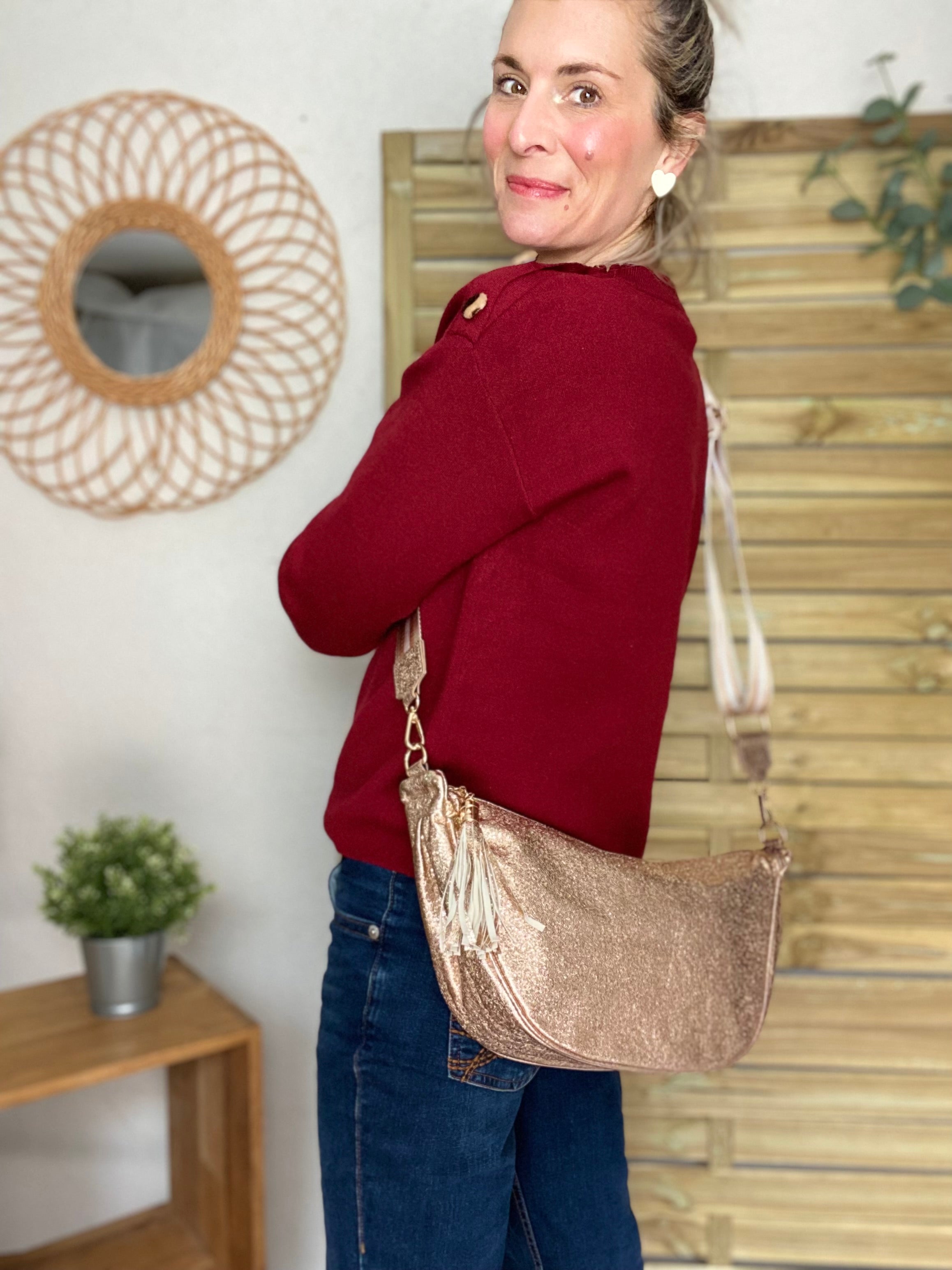Sac besace demi-lune XL irisé, sangle fantaisie - AMY - Rose irisé