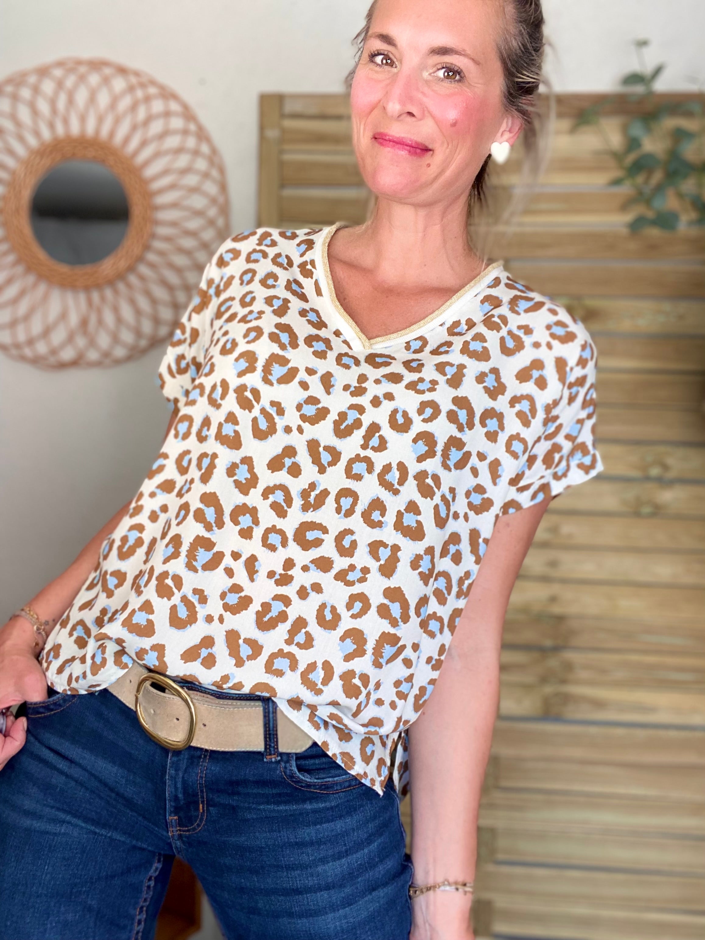 Top imprimé Léo col V avec lurex MISHA - Camel