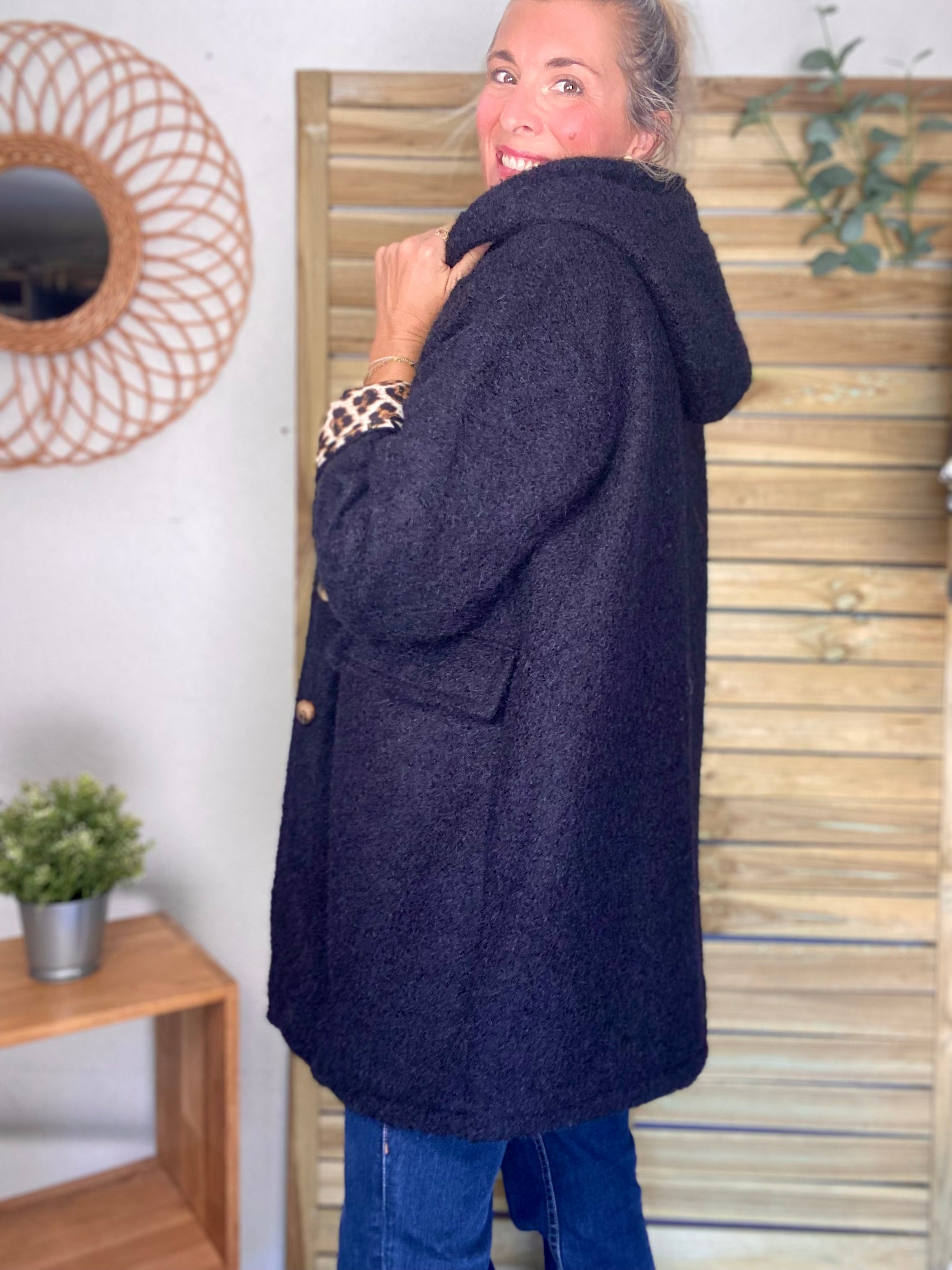 Manteau en laine EUGÉNIE avec détails Léo 🐆 - Noir