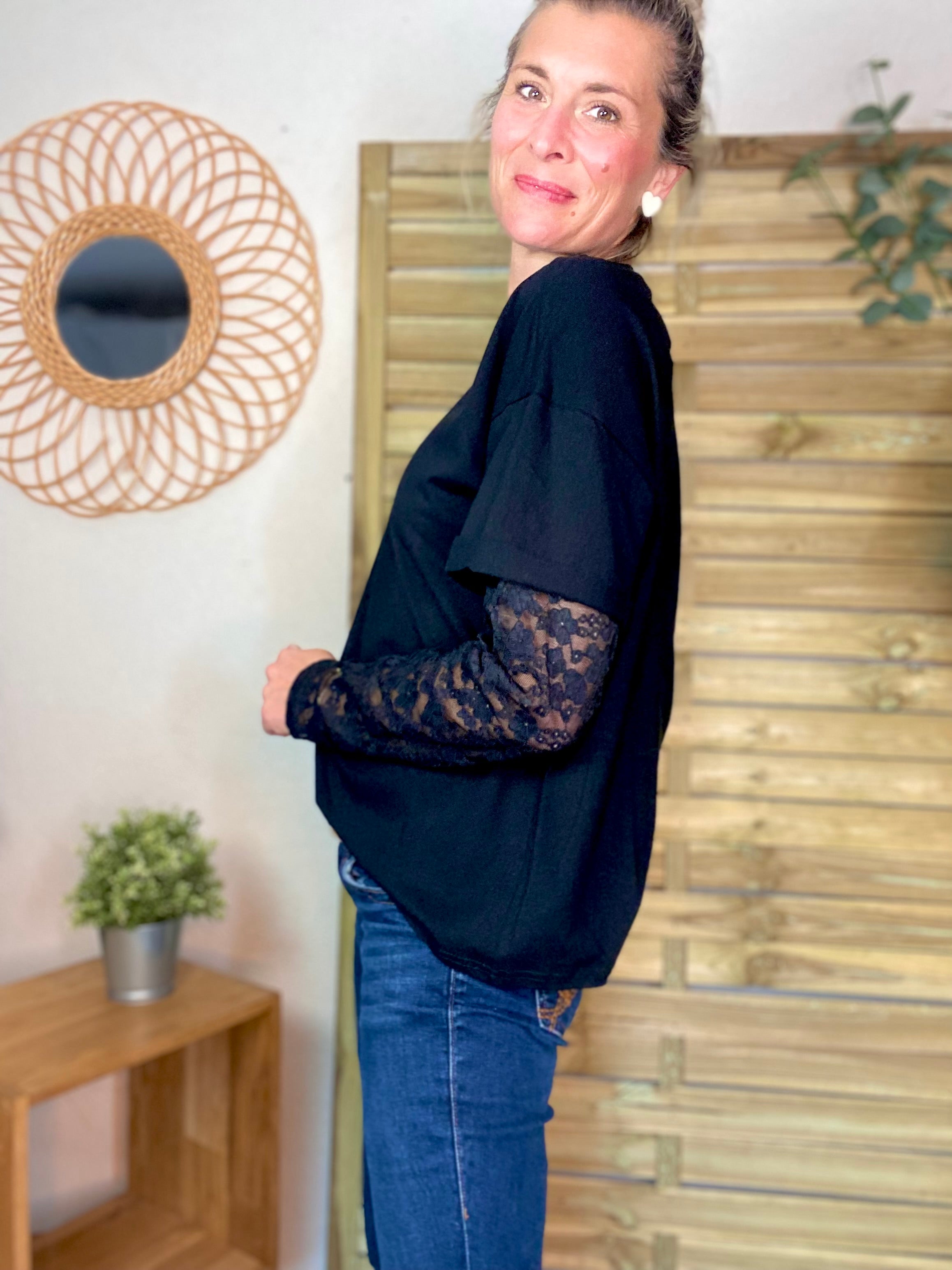 Tee shirt avec manches longues dentelle PAMELA - Noir
