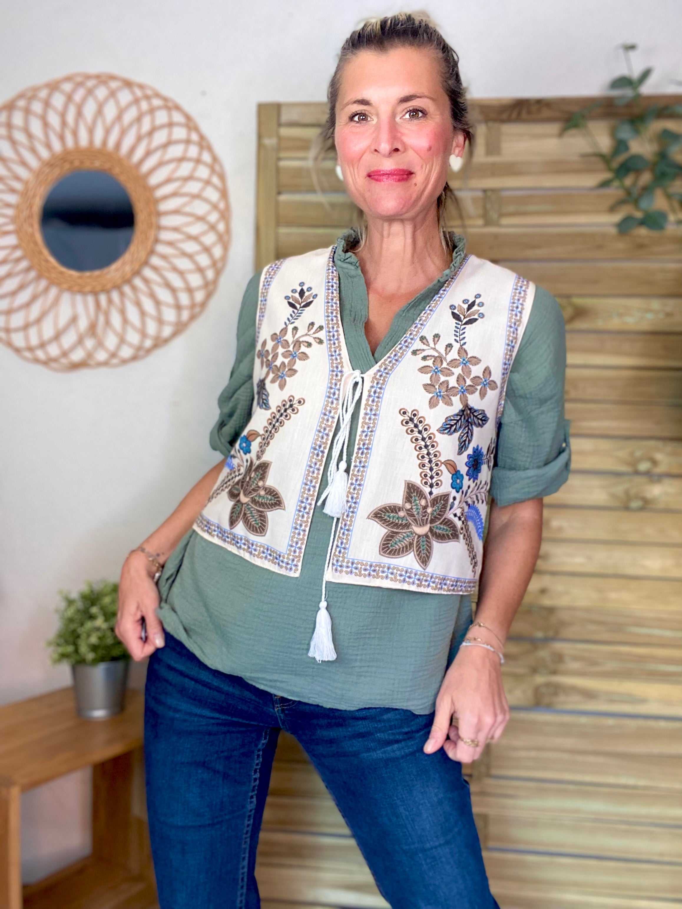 Gilet boléro fleuri Camel bleu MAXINE