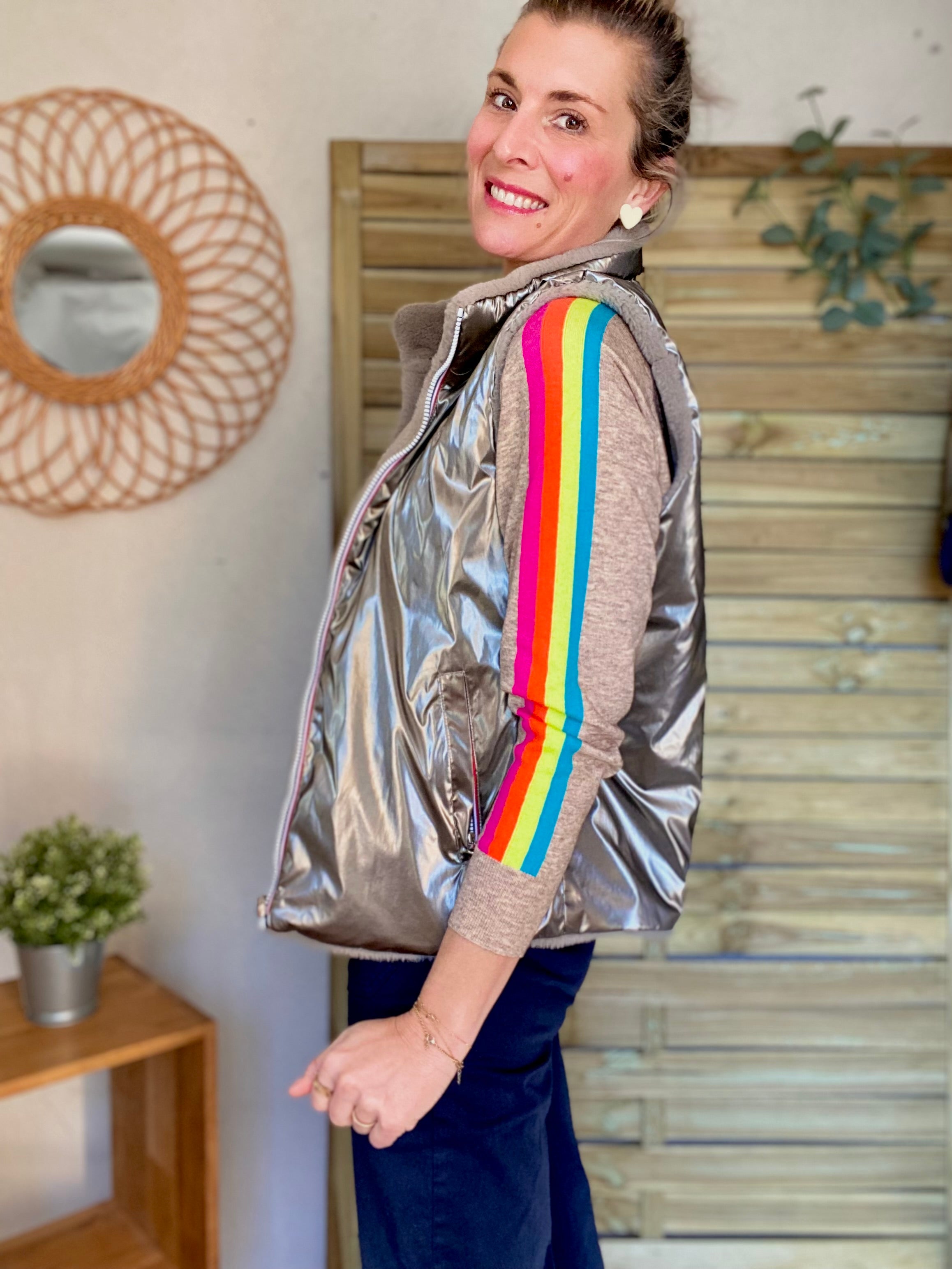 Pull fin avec bandes colorées, col V - RAINBOW 🌈 Taupe chiné