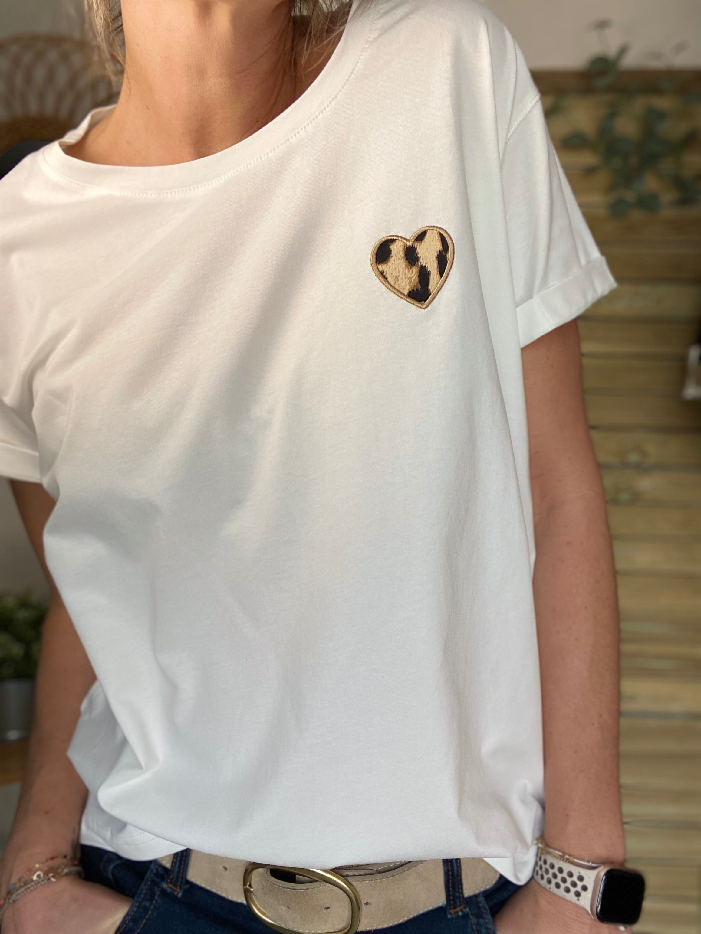Tee shirt cœur brodé léo 🐆 JULIA - Écru