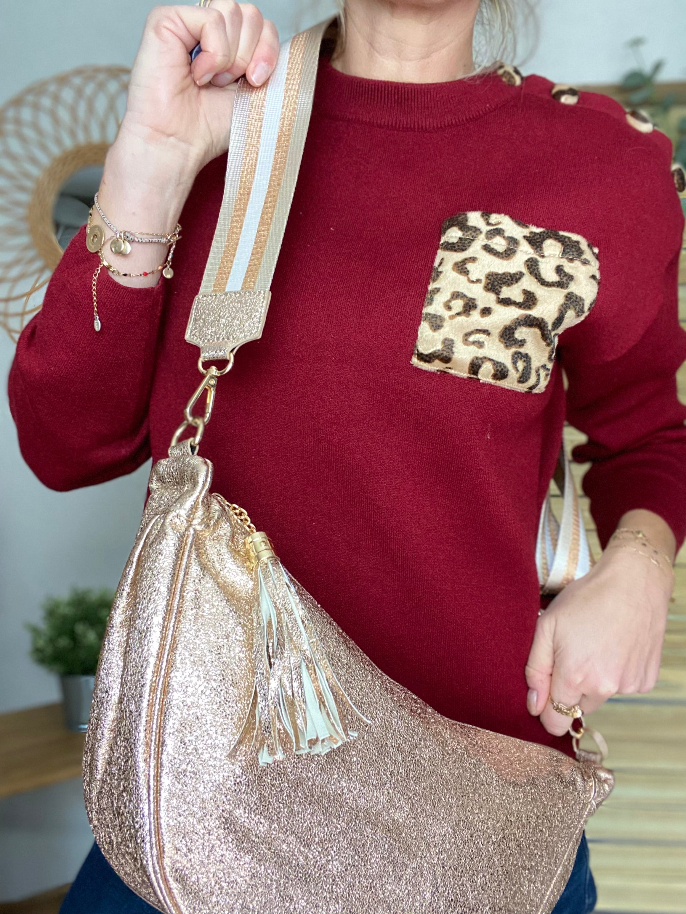 Sac besace demi-lune XL irisé, sangle fantaisie - AMY - Rose irisé