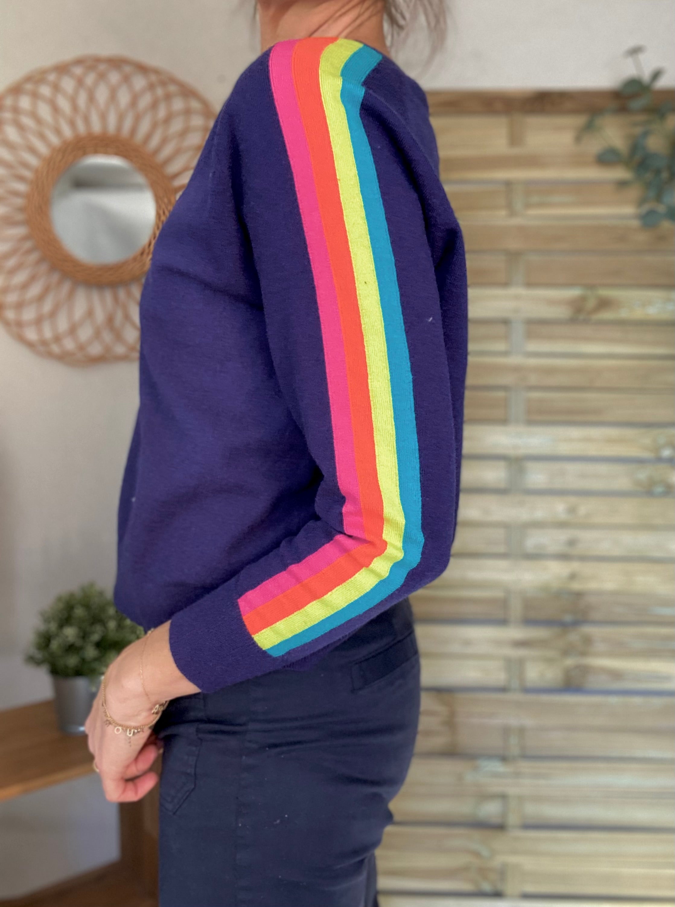Pull fin avec bandes colorées, col V - RAINBOW 🌈 Bleu marine