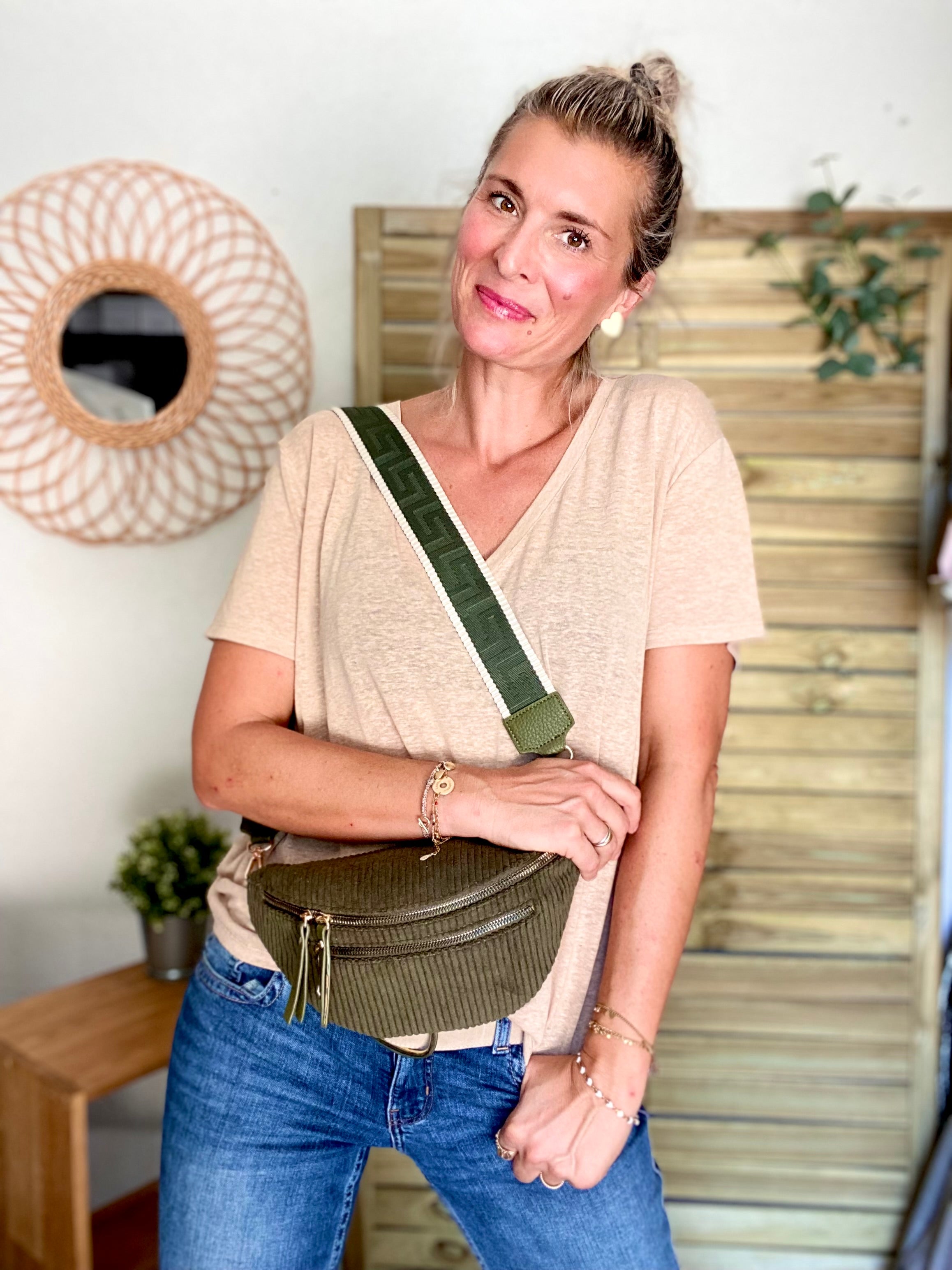 Sac banane en velours côtelé 2 zips et sangle fantaisie - CHARLY - Kaki (côtelé large)