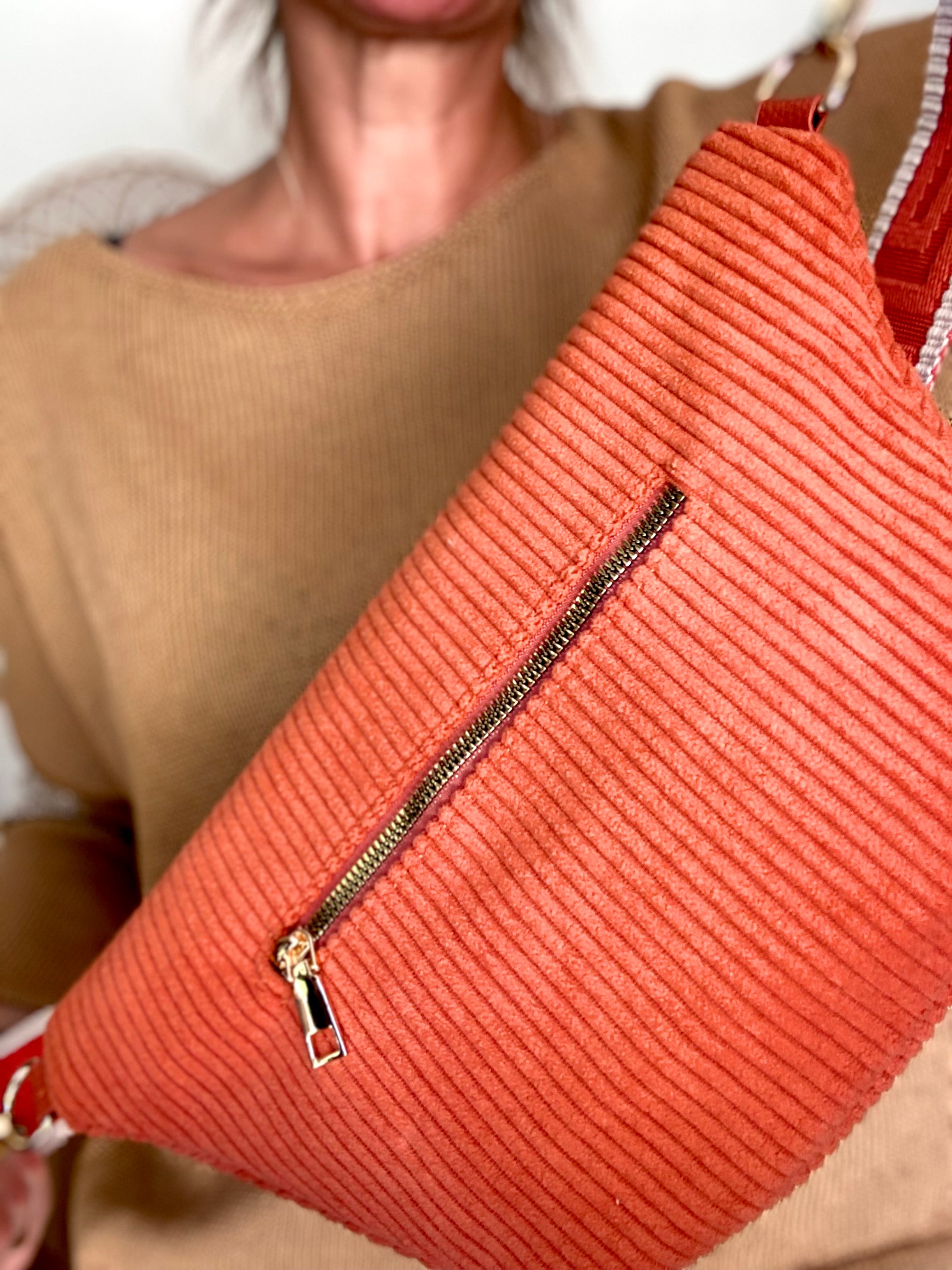 Sac banane XL en velours côtelé 2 zips et sangle fantaisie - WENDY - Brique