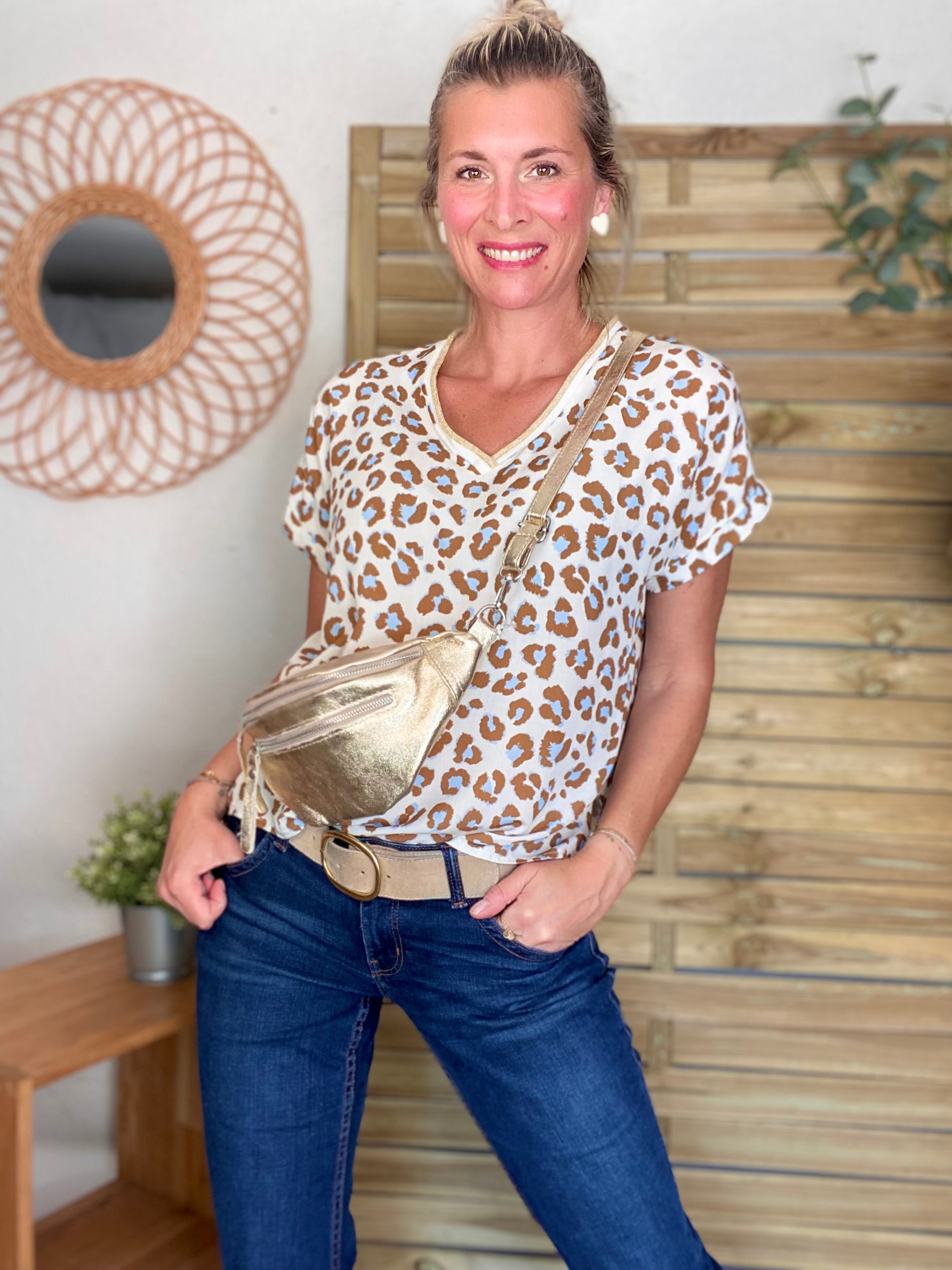 Top imprimé Léo col V avec lurex MISHA - Camel
