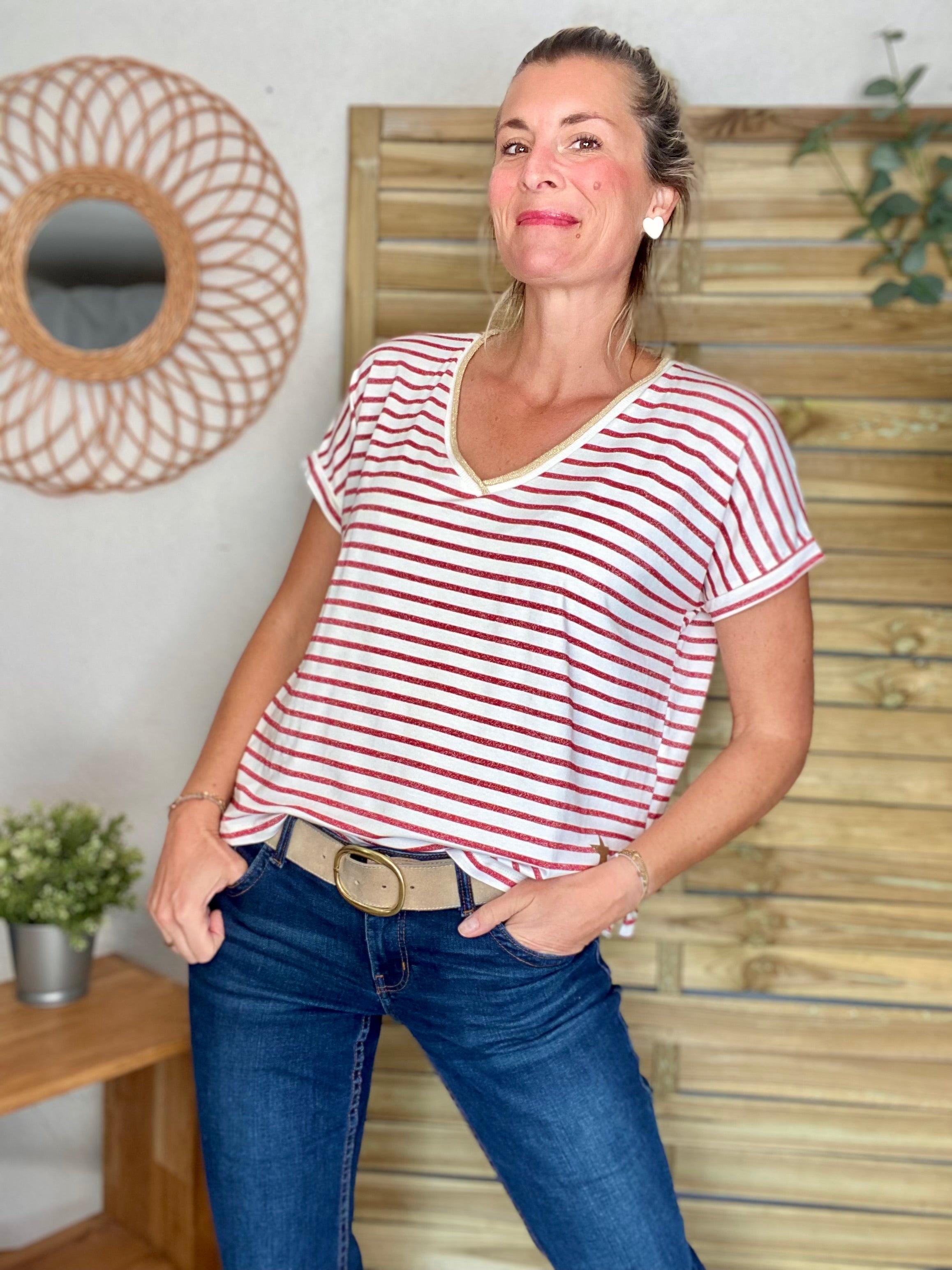 Top rayé col V avec étoile ⭐️ NAOMI - Rouge cerise