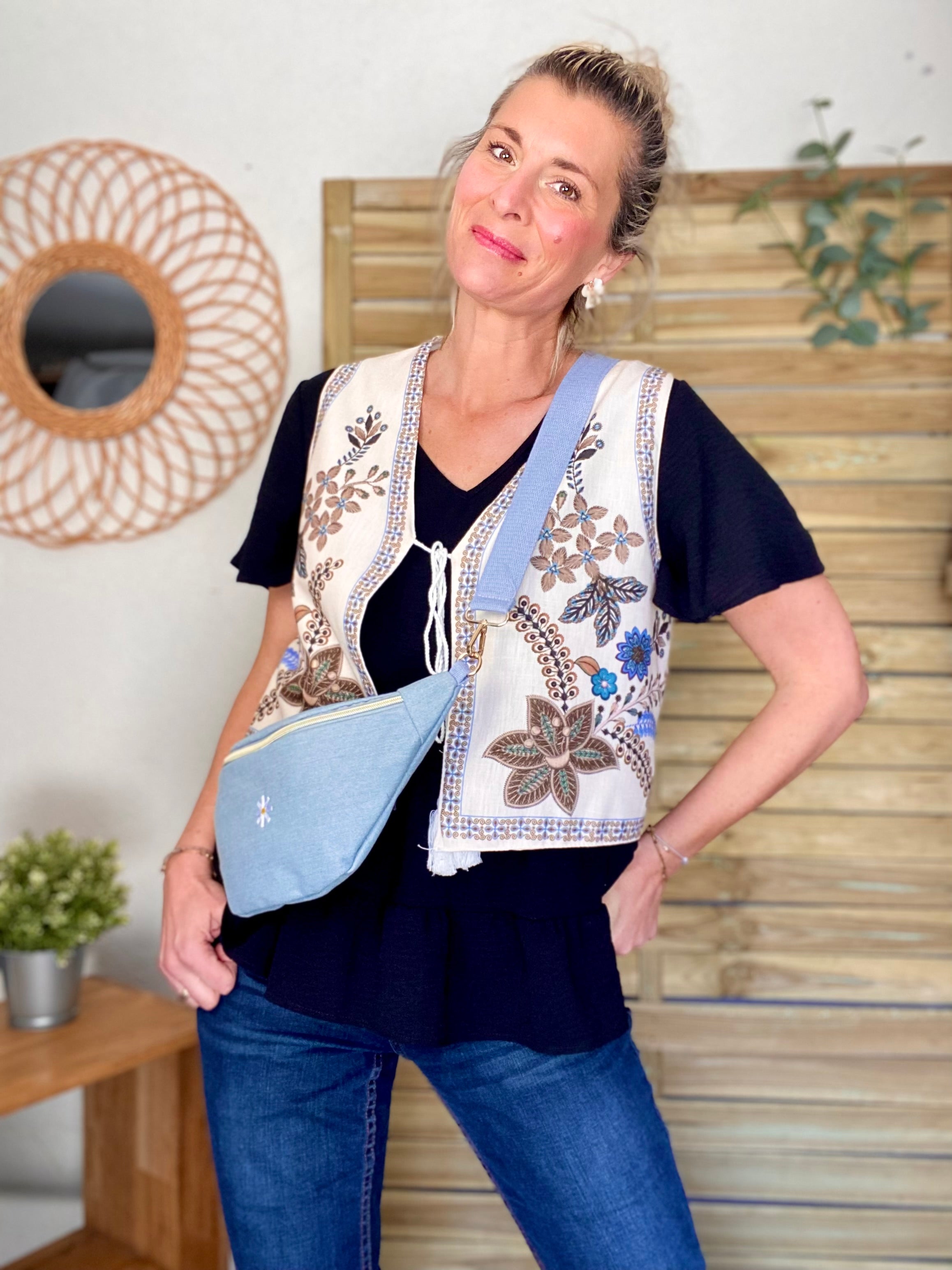 Gilet boléro fleuri Camel bleu MAXINE